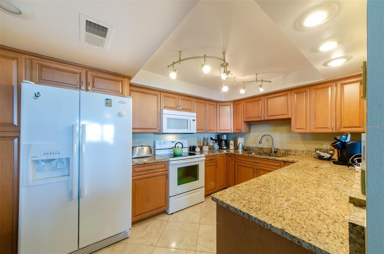 1460 Gulf Blvd #1105 Property Photo 8
