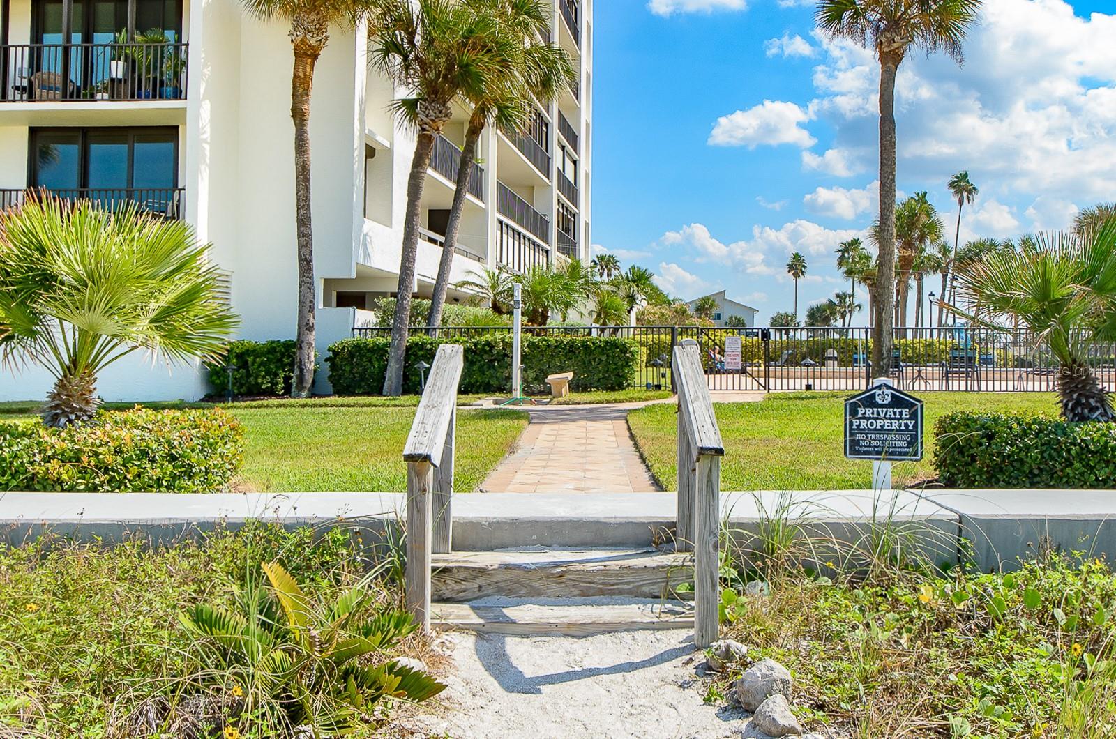 1460 Gulf Blvd #1105 Property Photo 27