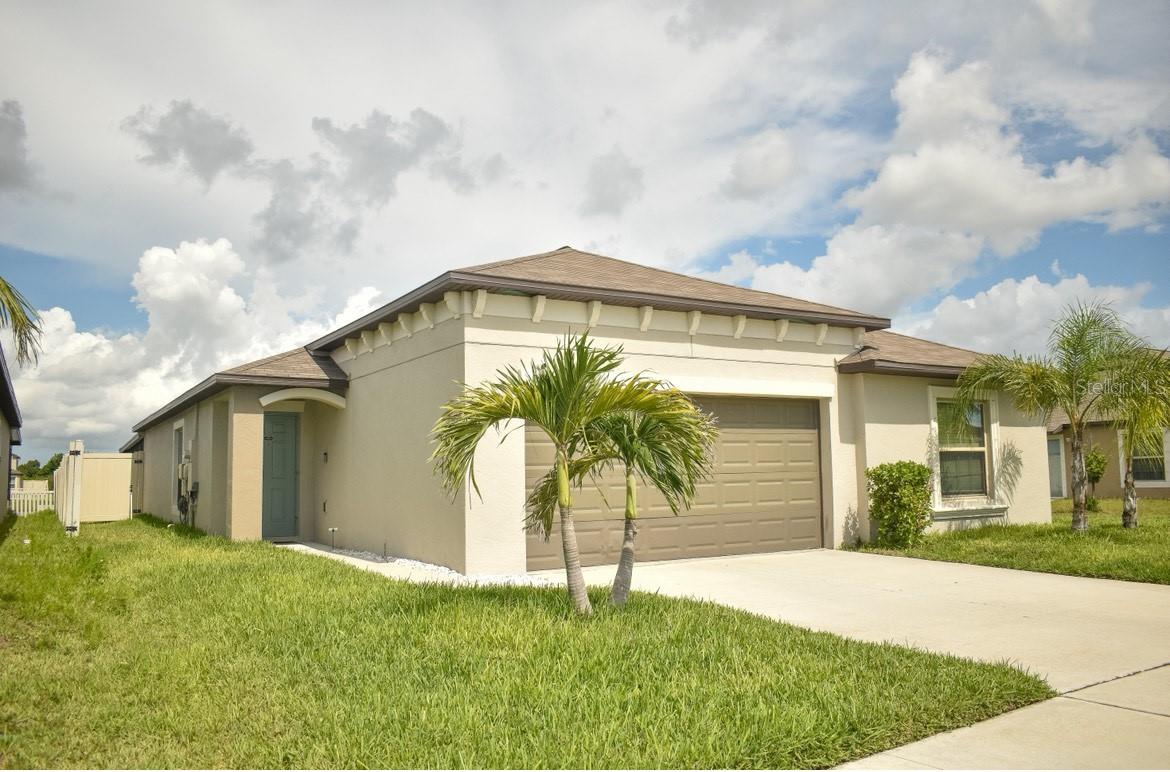 16623 Carlton Pond St Property Photo 1