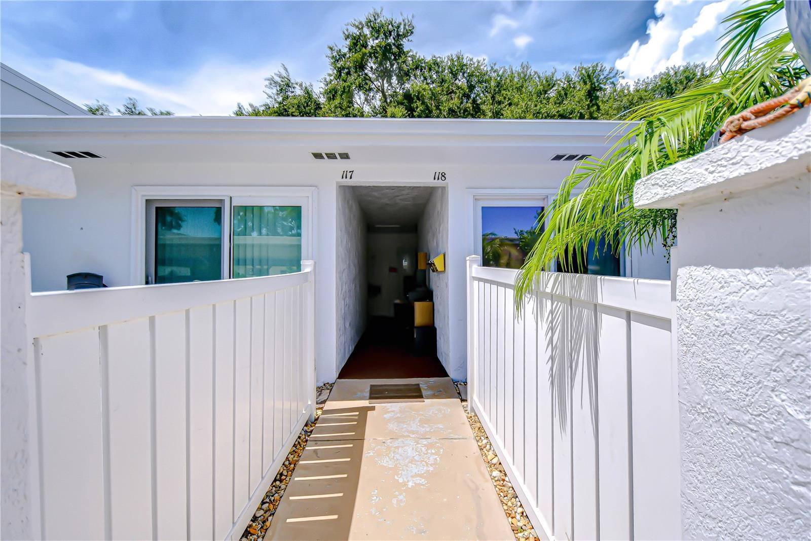 1655 S HIGHLAND AVE #B118 Property Photo 1