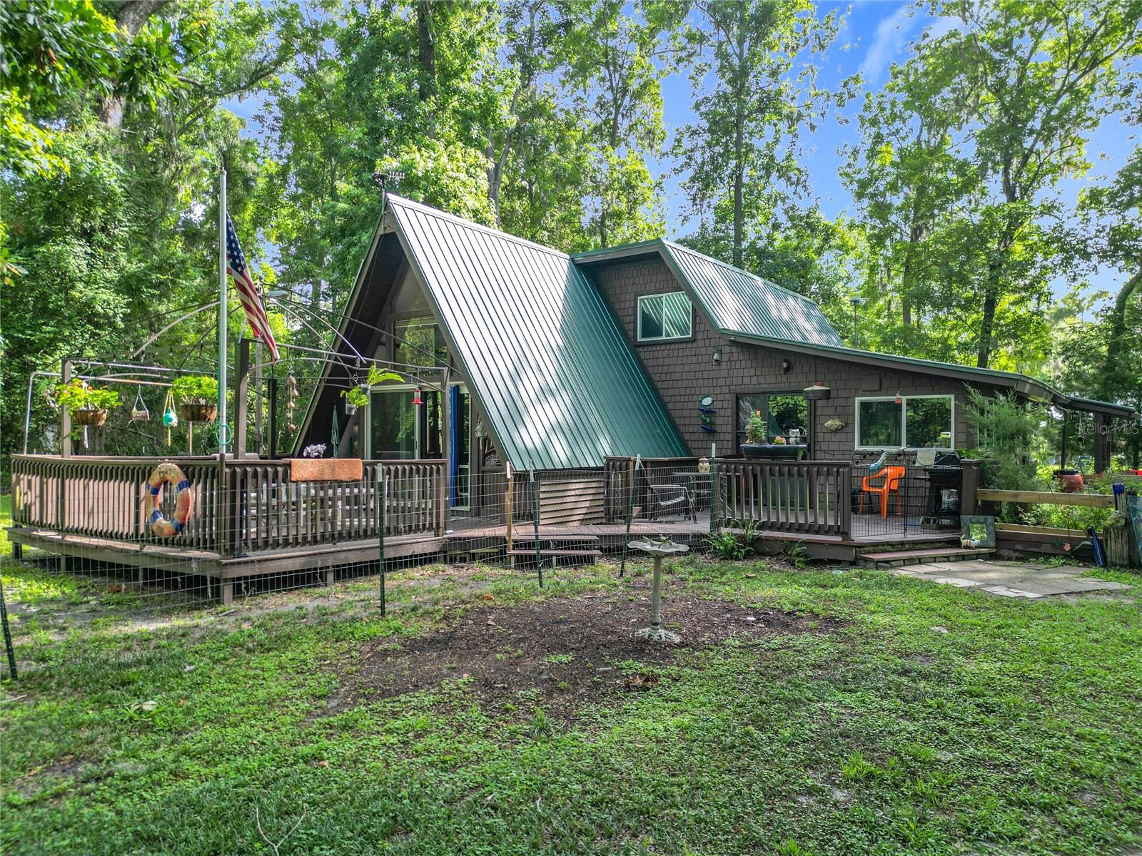 9240 Carolina Way Property Photo 1