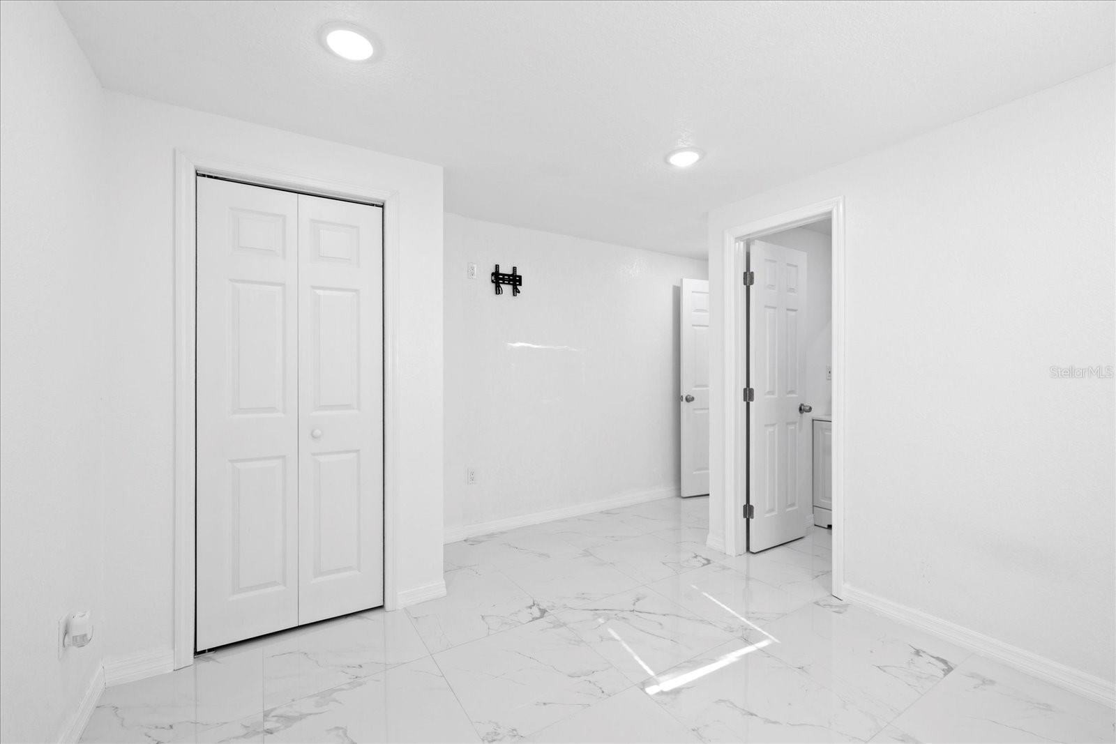 8030 Jasmine Blvd Property Photo 22