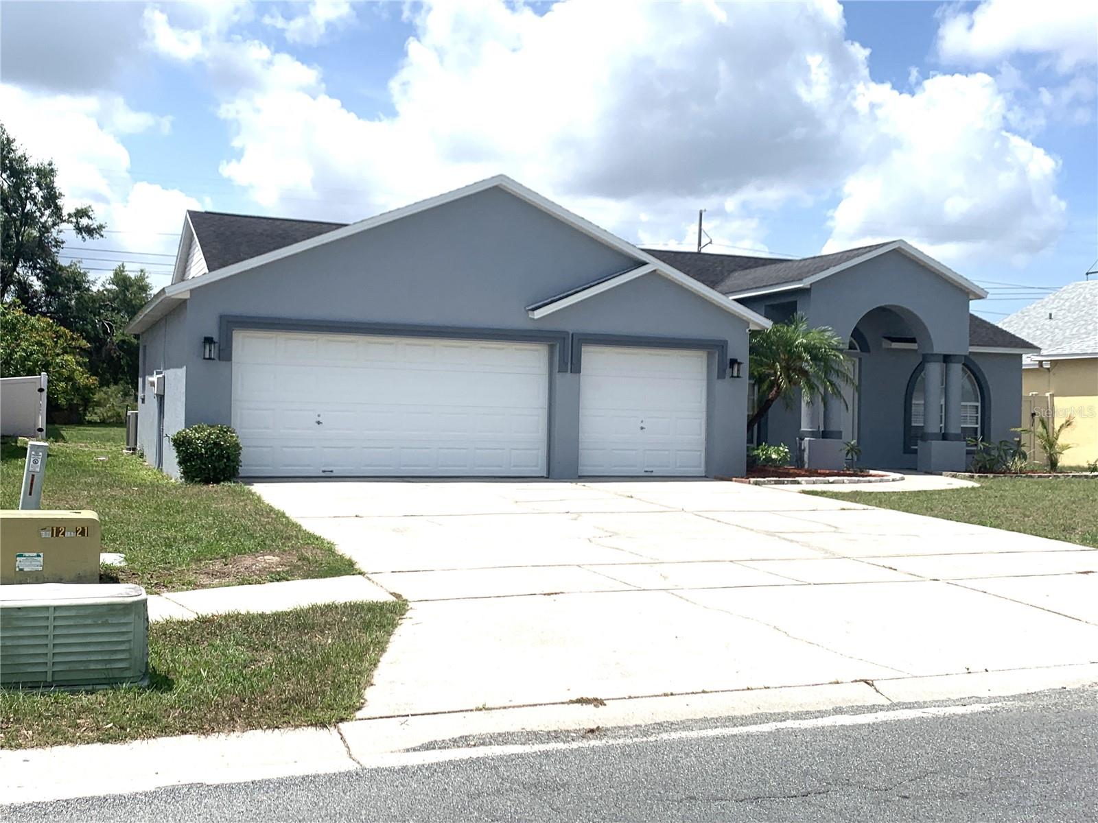 11513 Andy Dr Property Photo 3