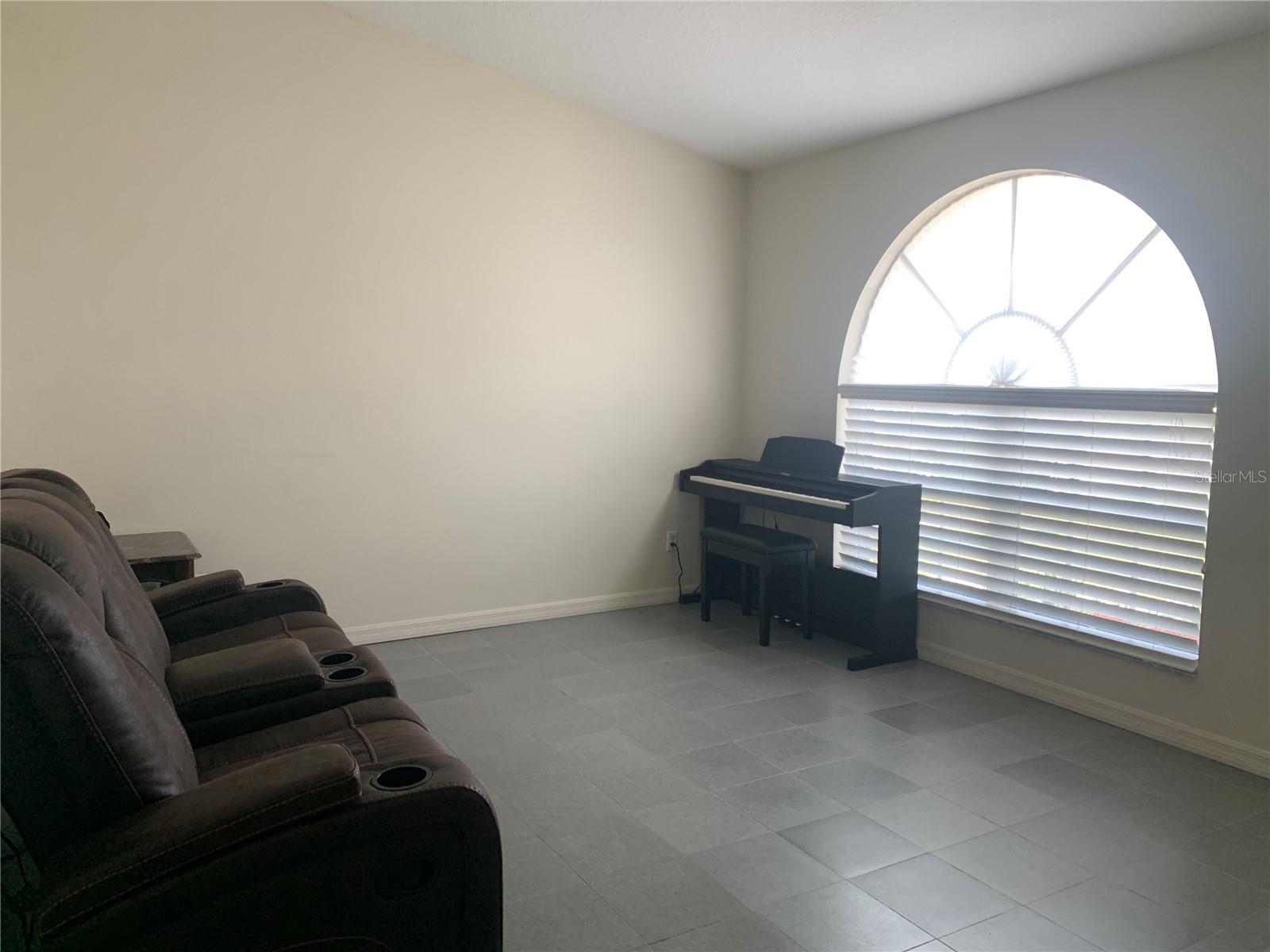11513 Andy Dr Property Photo 7