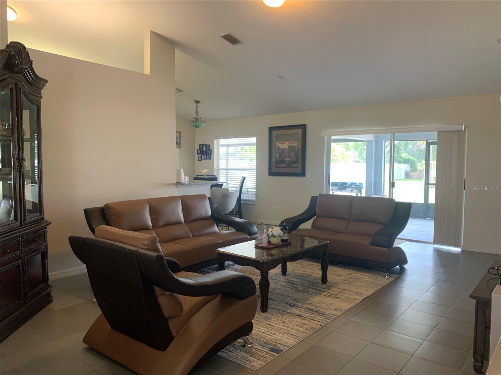 11513 Andy Dr Property Photo 10