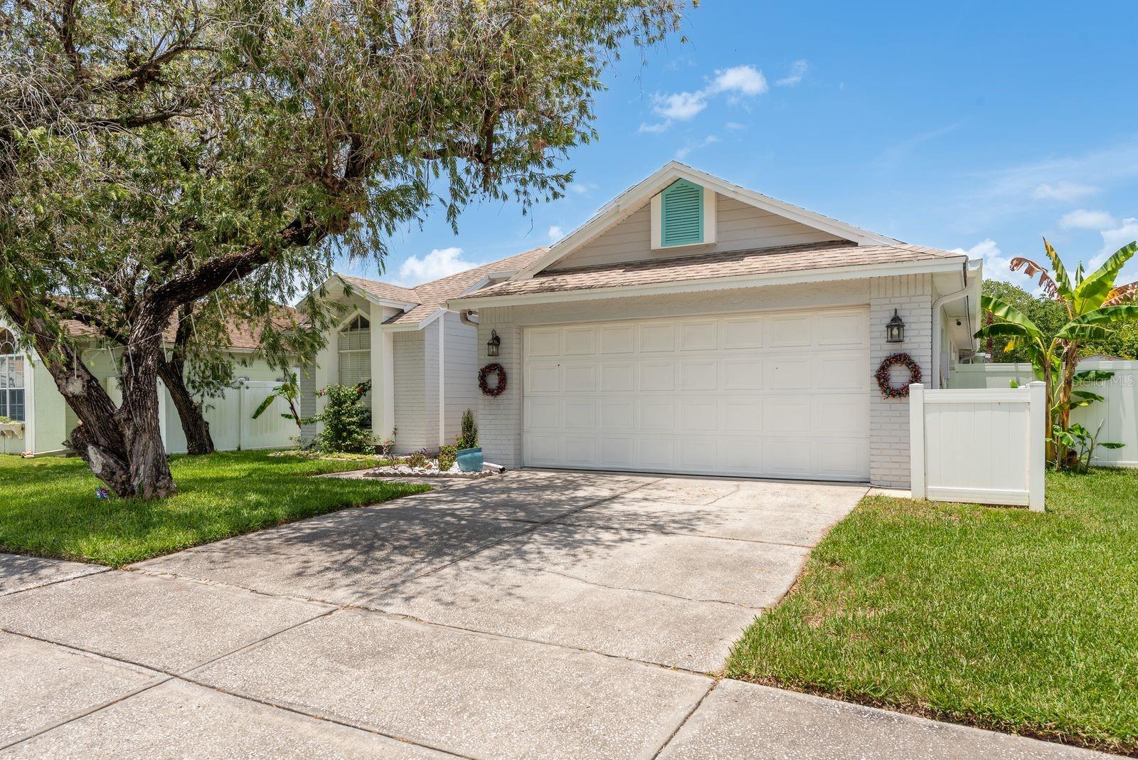 5826 Taywood Dr Property Photo 1