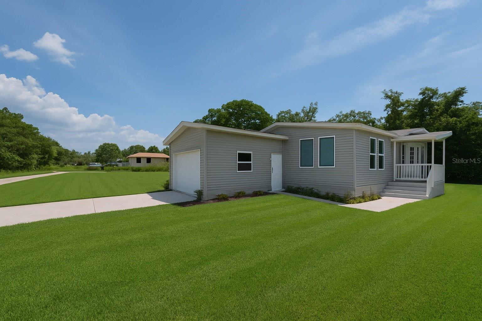 15591 Charmwood Dr Property Photo 2