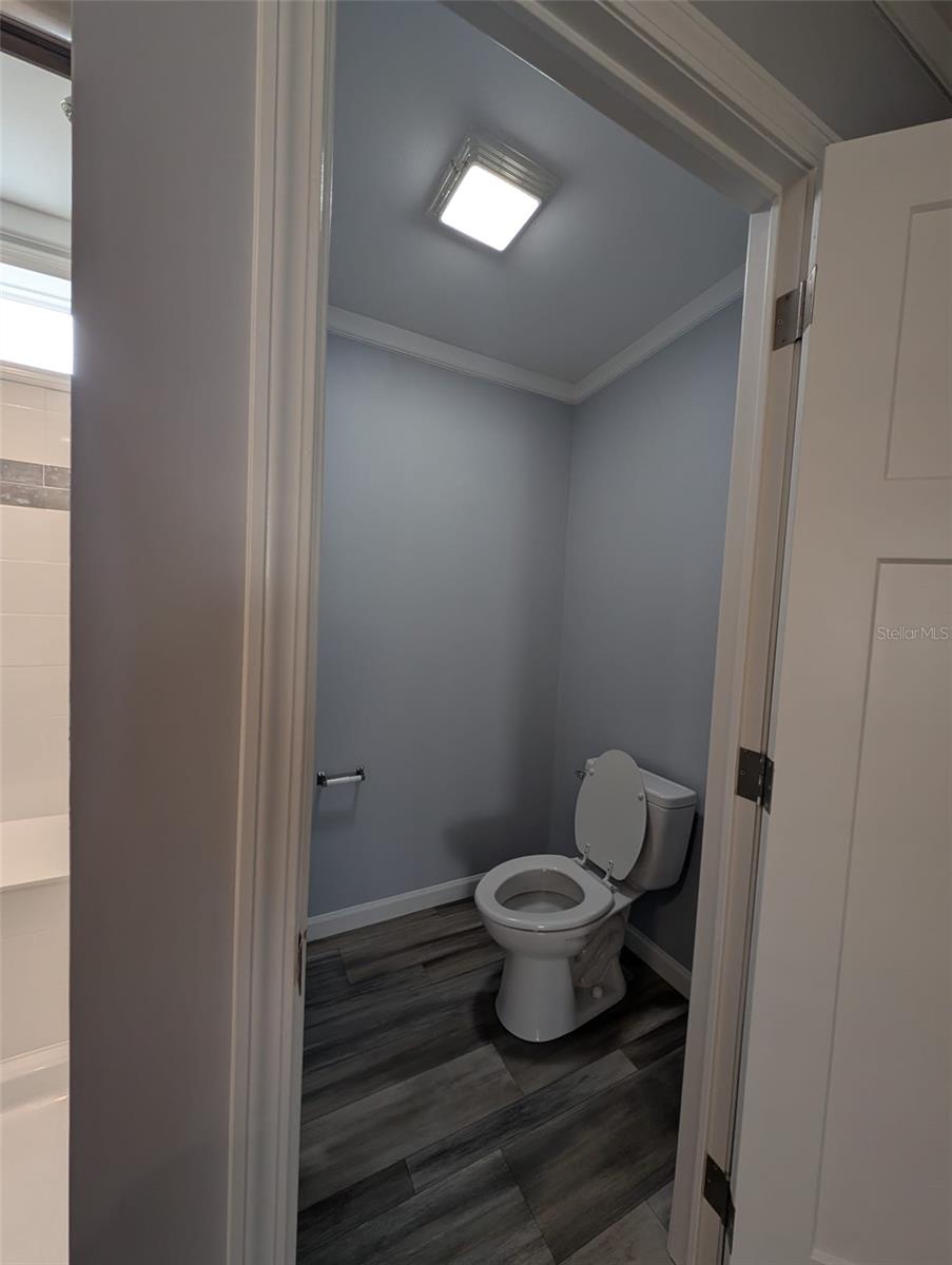 15591 Charmwood Dr Property Photo 8