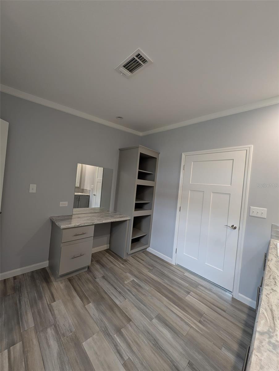 15591 Charmwood Dr Property Photo 9