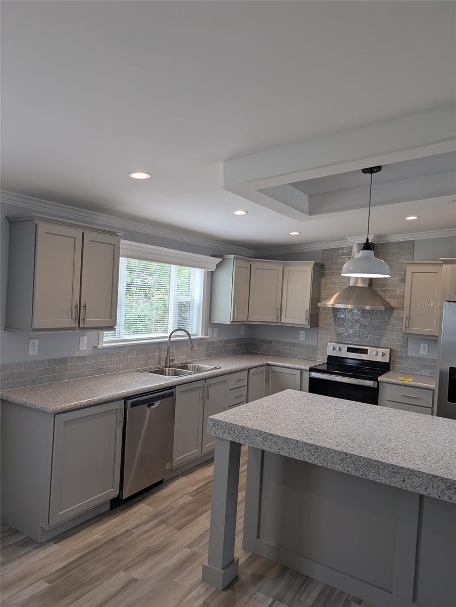 15591 Charmwood Dr Property Photo 27