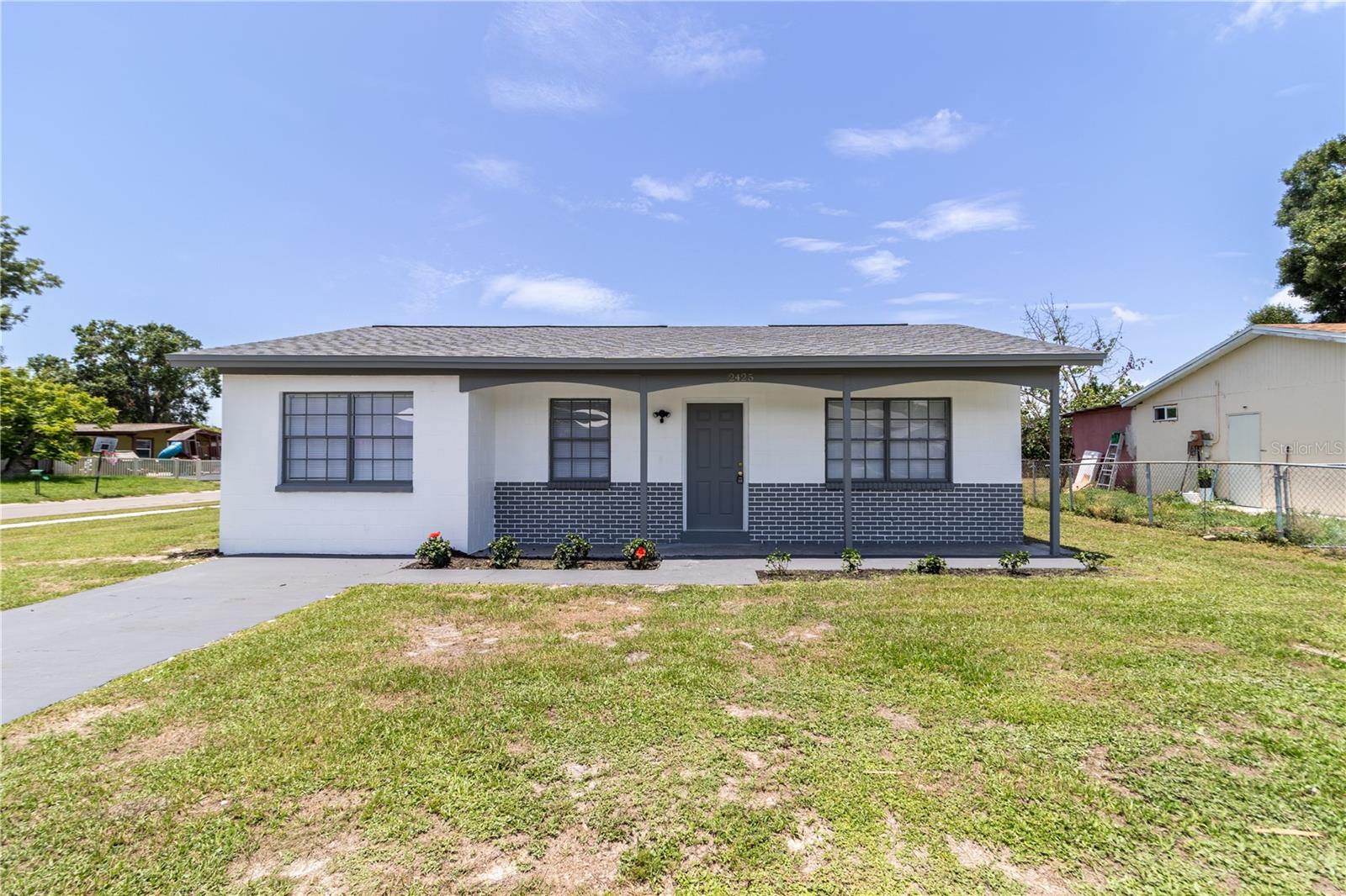 2425 WISHING WELL CIR Property Photo 1