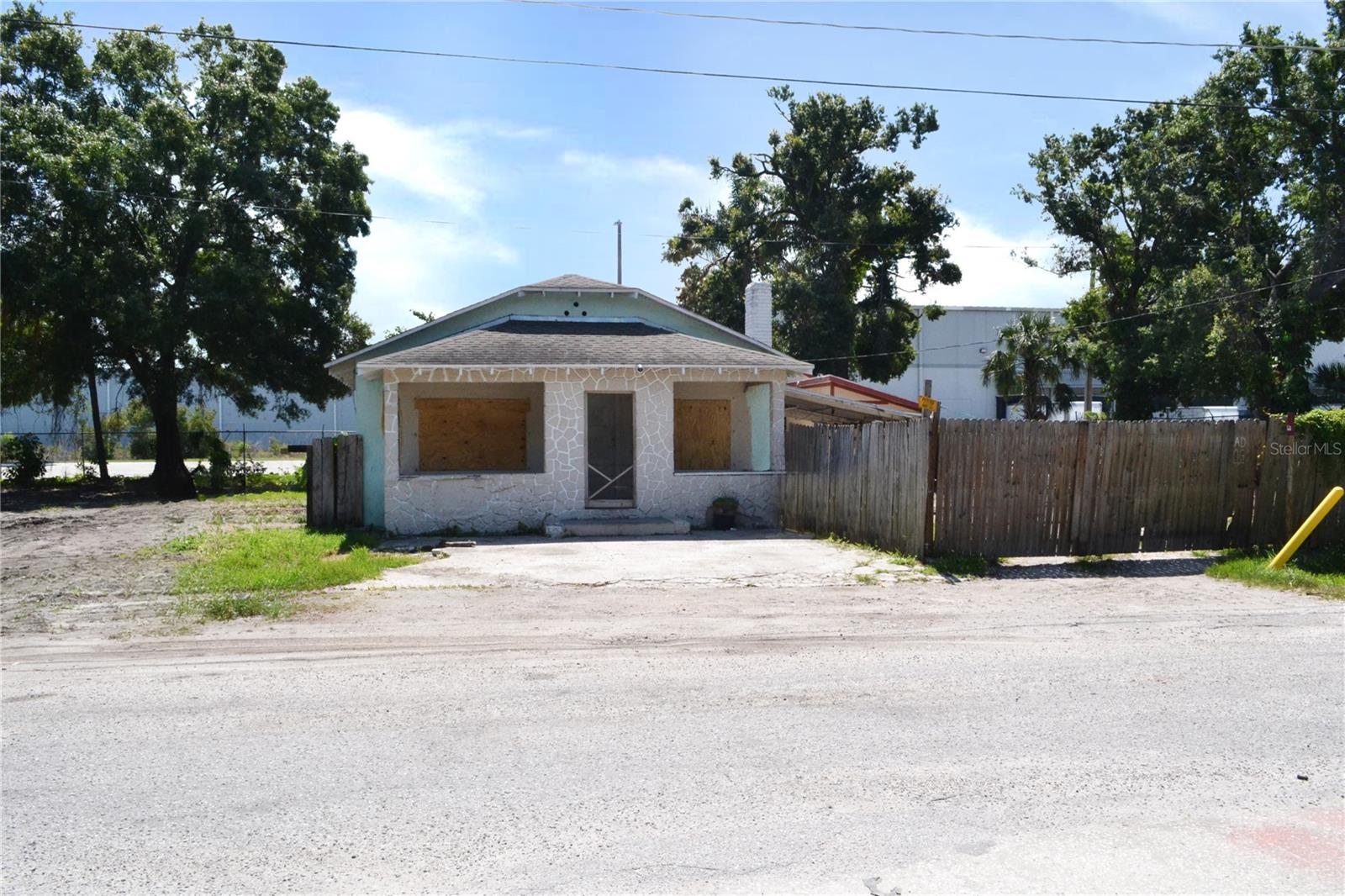 1917 N 60th St Property Photo 1