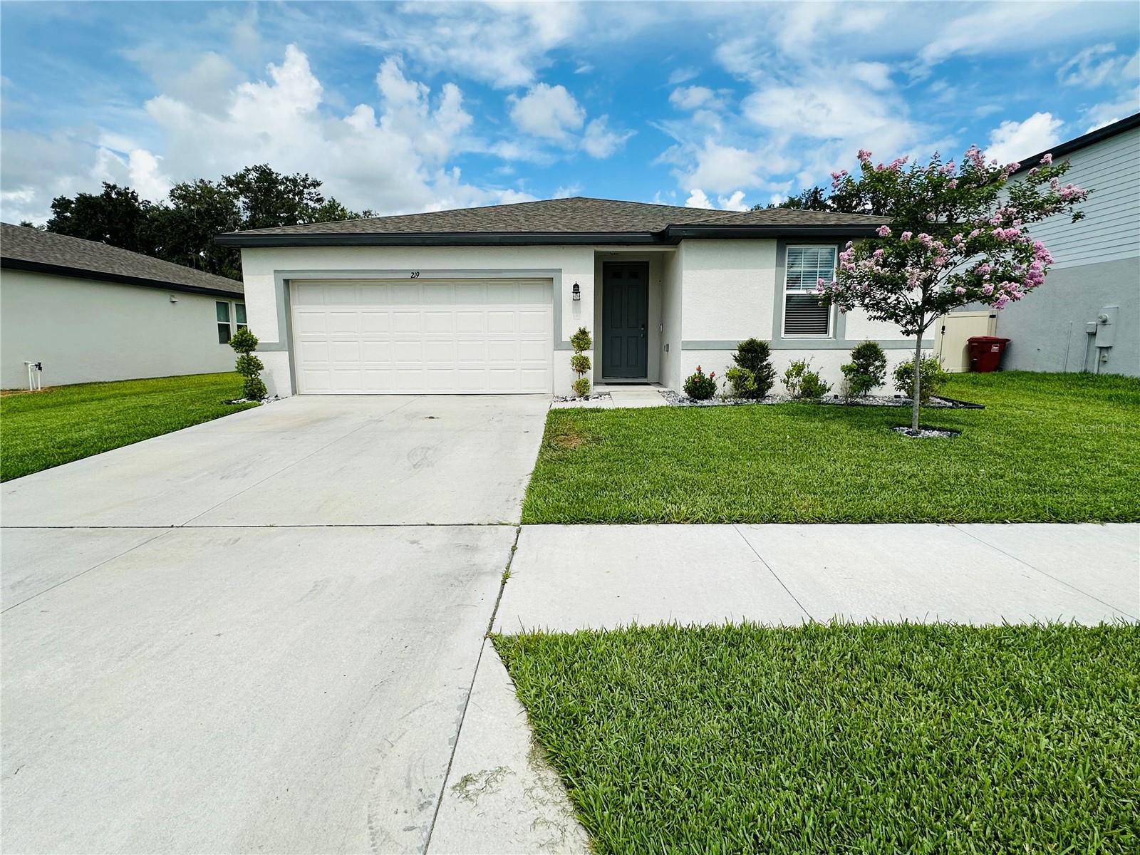 219 Lovely Ct Property Photo 1