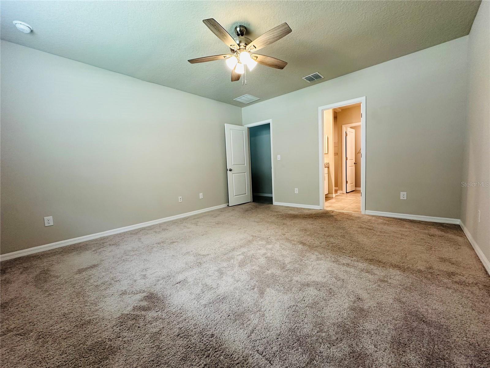 219 Lovely Ct Property Photo 23