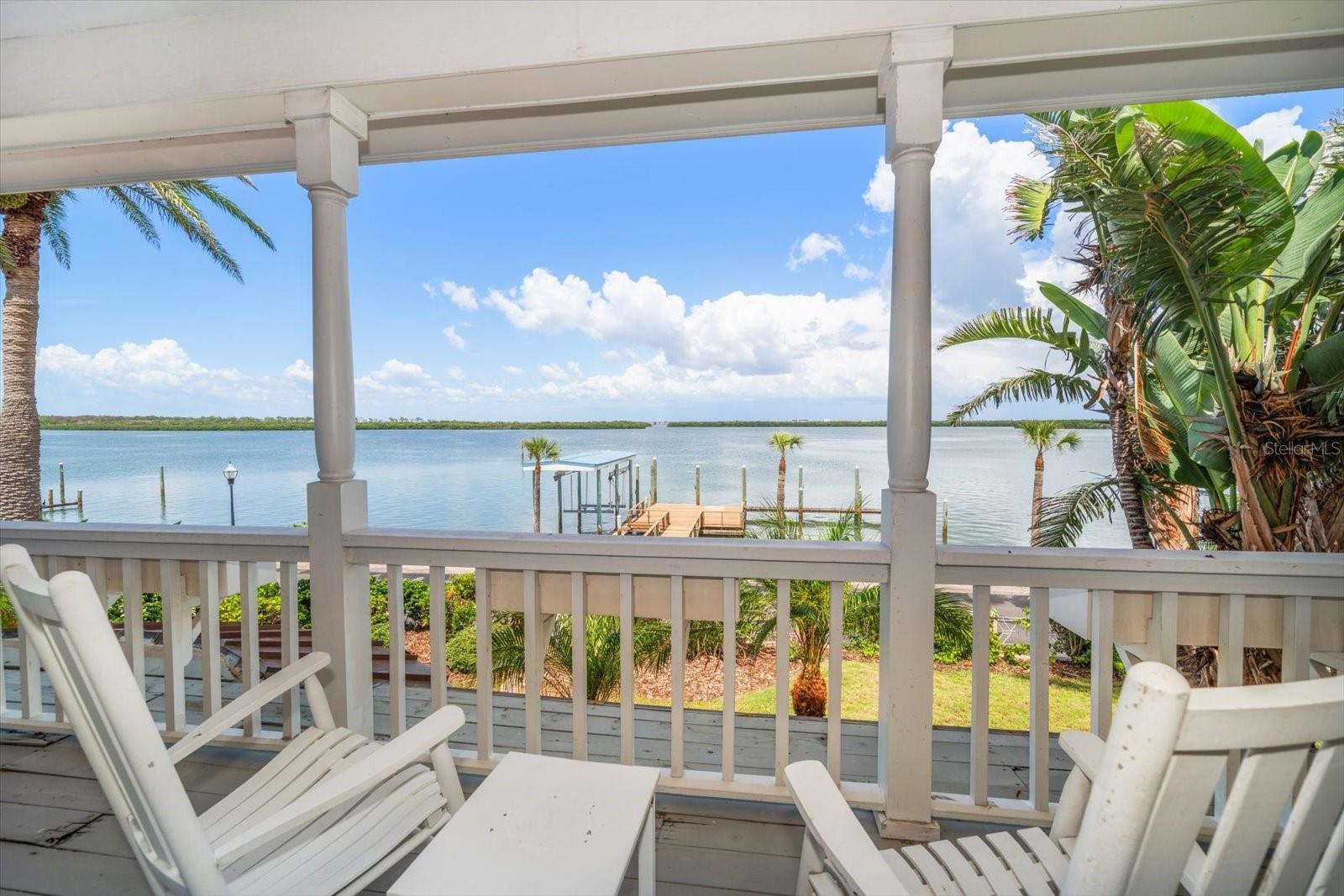 1114 Mandalay Pt Property Photo 4