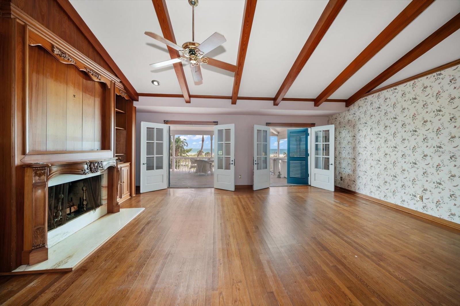 1114 Mandalay Pt Property Photo 14