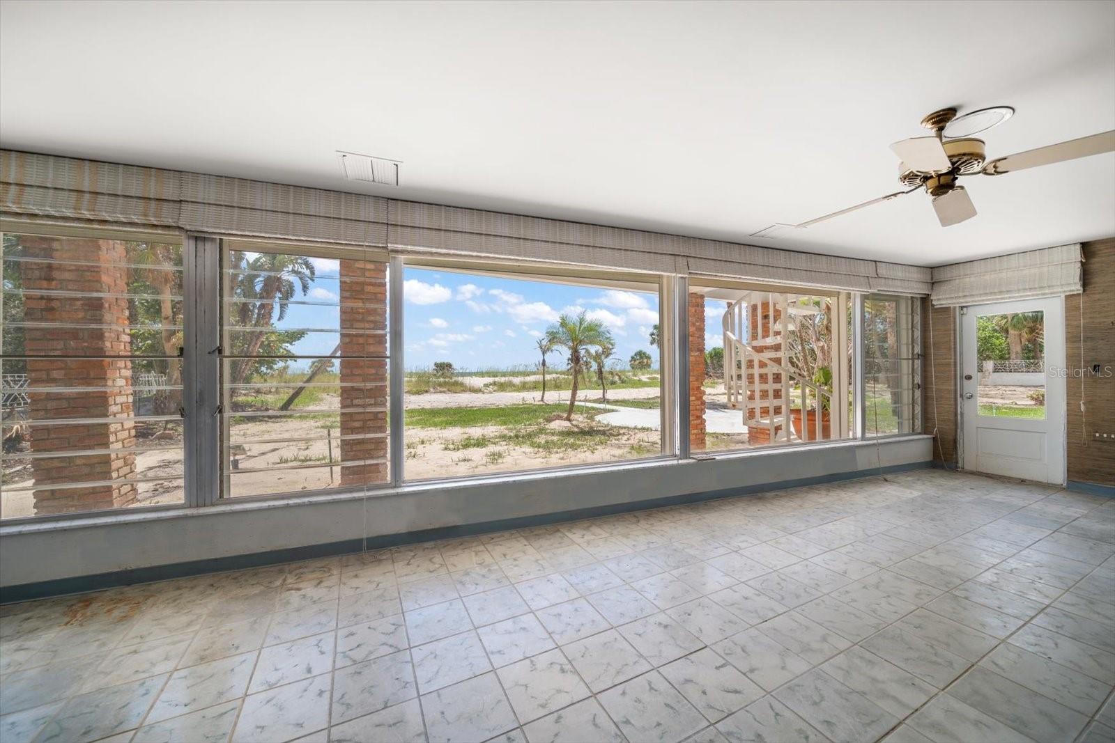1114 Mandalay Pt Property Photo 17