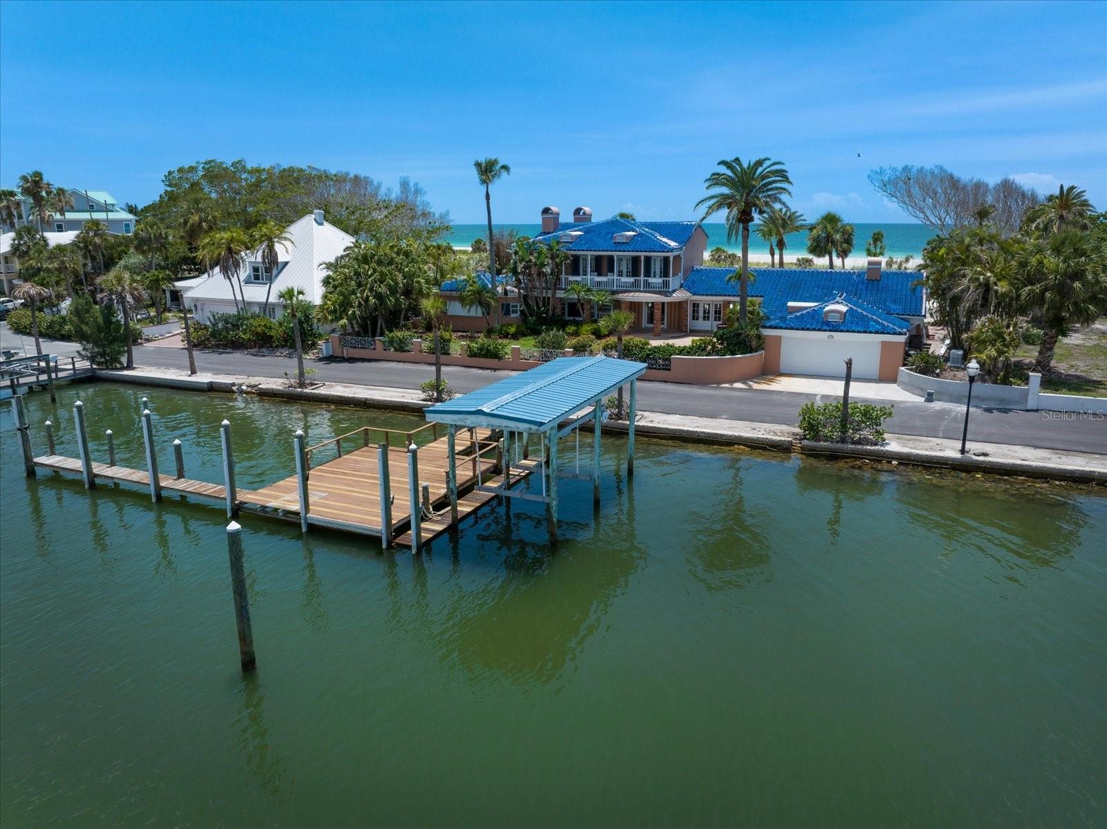 1114 Mandalay Pt Property Photo 30