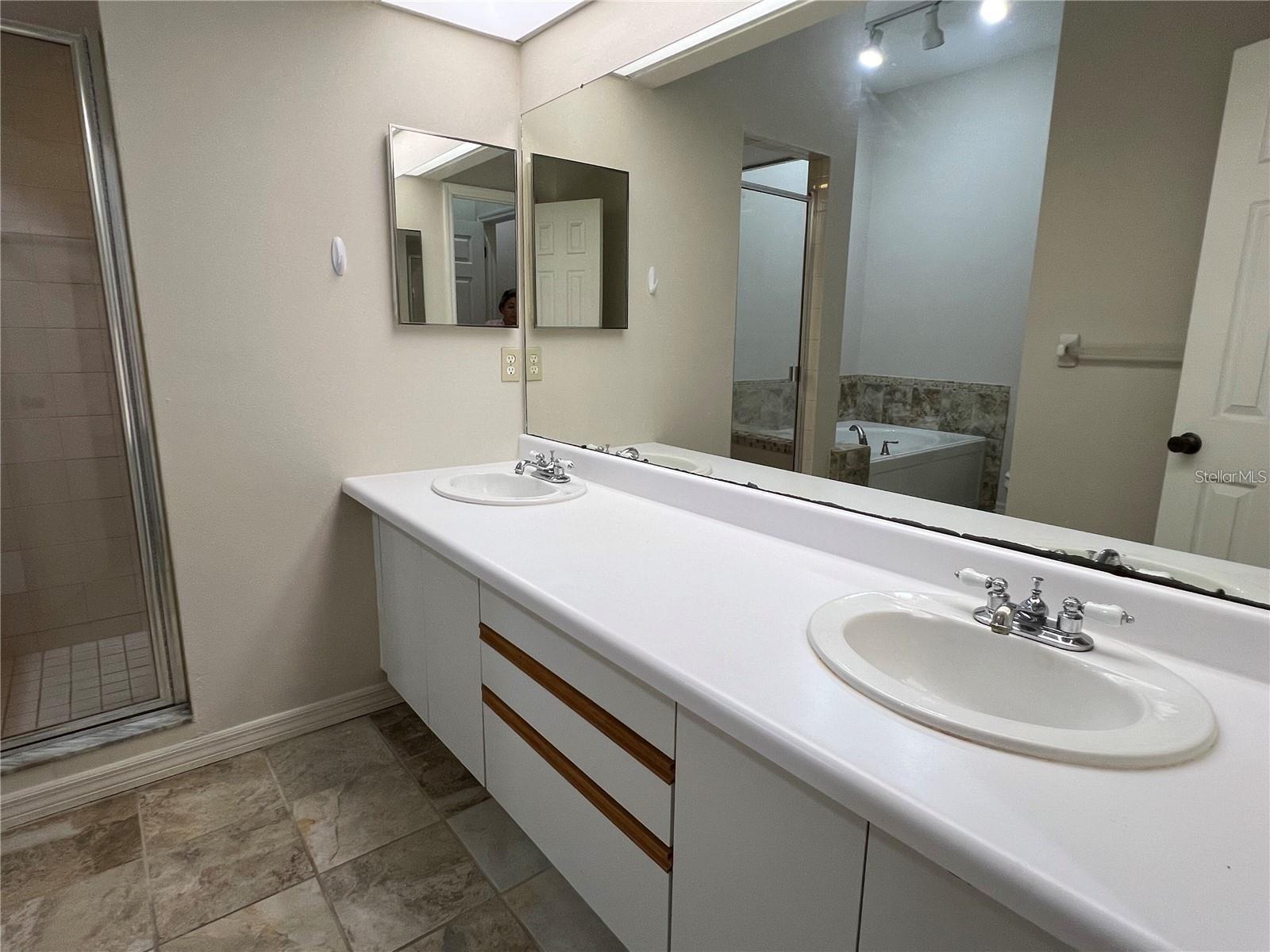 751 Pinellas Bayway S #305 Property Photo 9