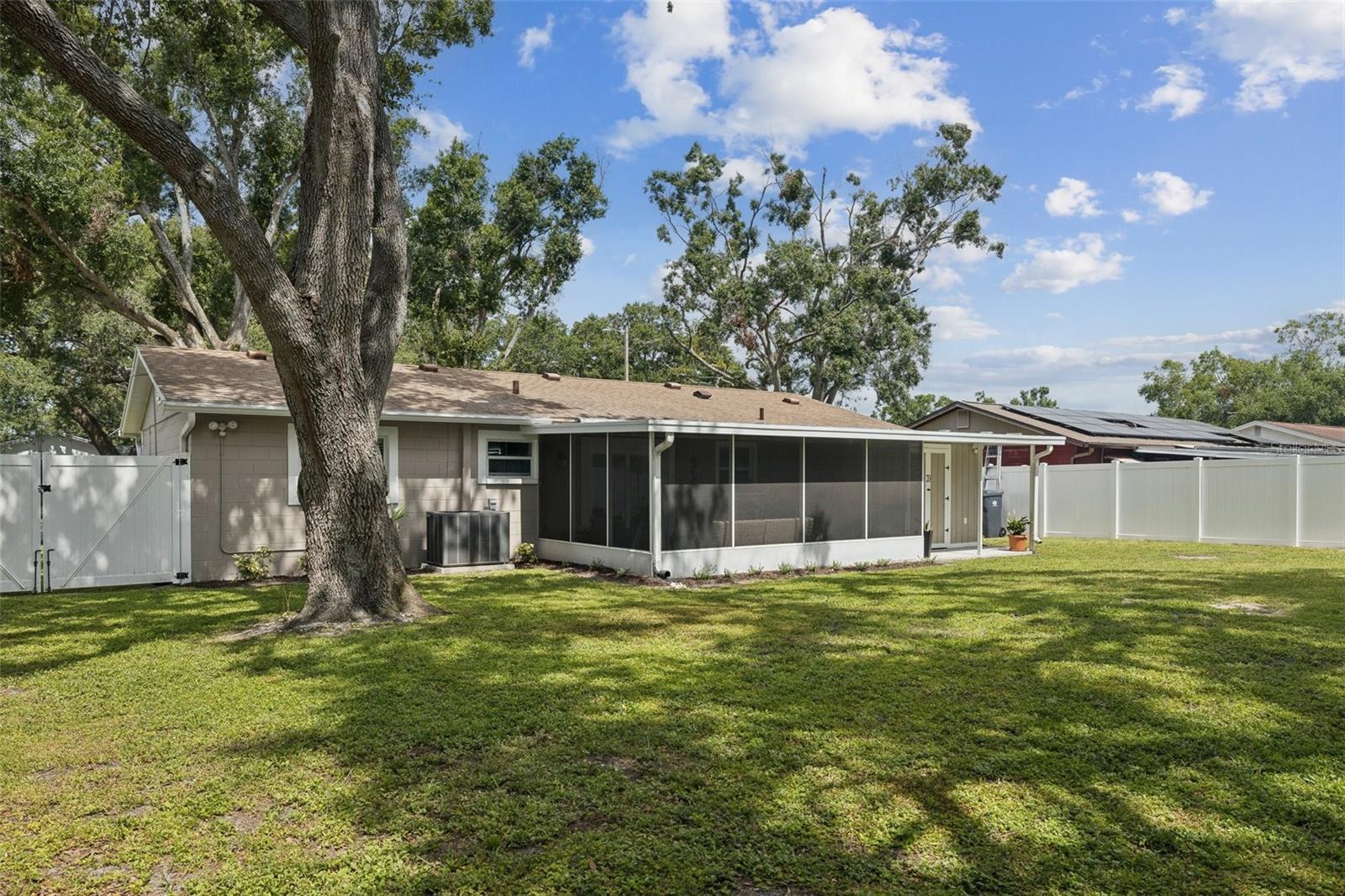 2044 Balfour Cir Property Photo 46