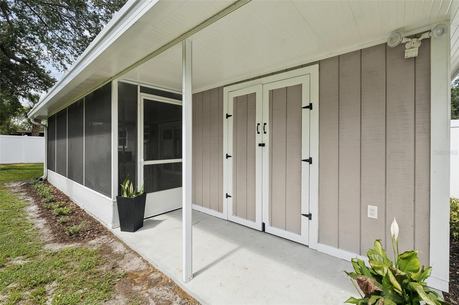 2044 Balfour Cir Property Photo 52