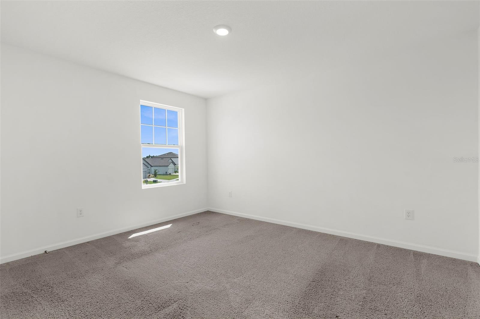 1038 Kelly Fern Loop Property Photo 23