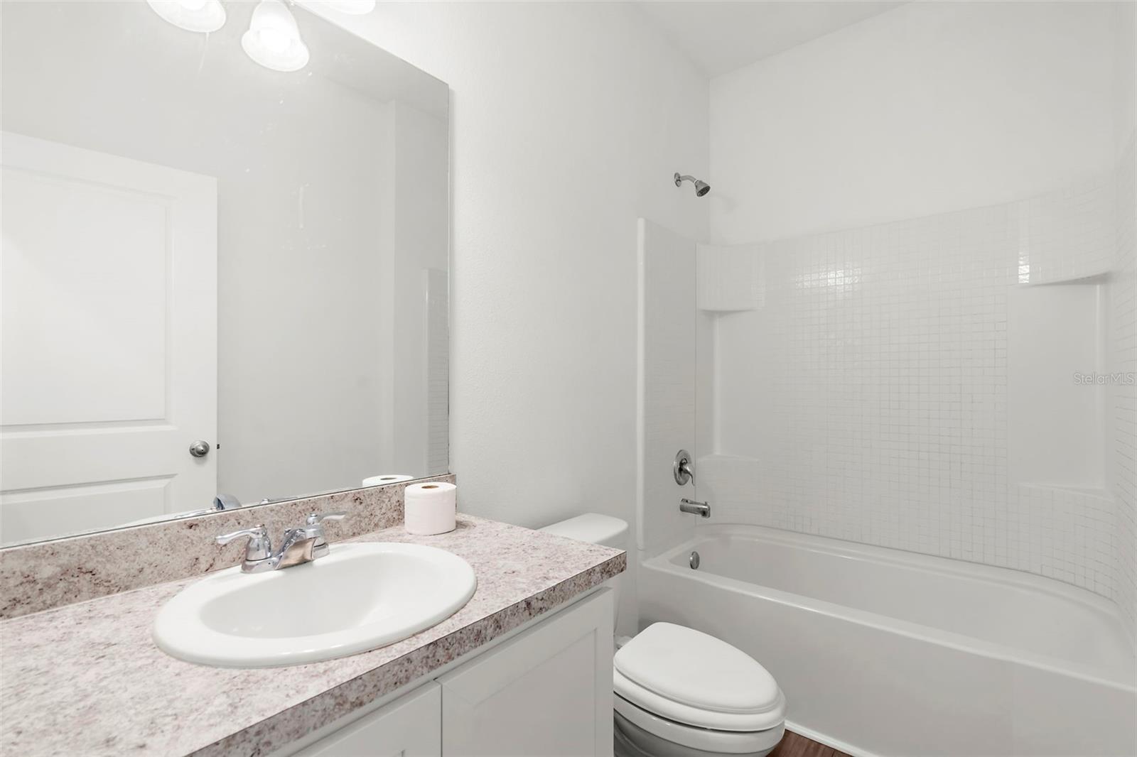 1038 Kelly Fern Loop Property Photo 28