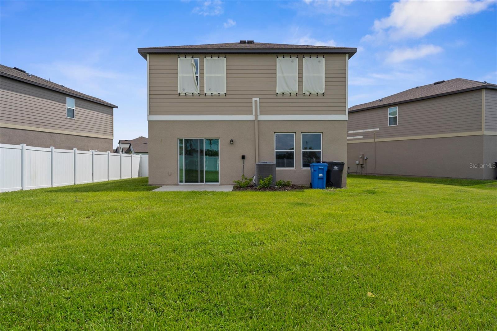 1038 Kelly Fern Loop Property Photo 32