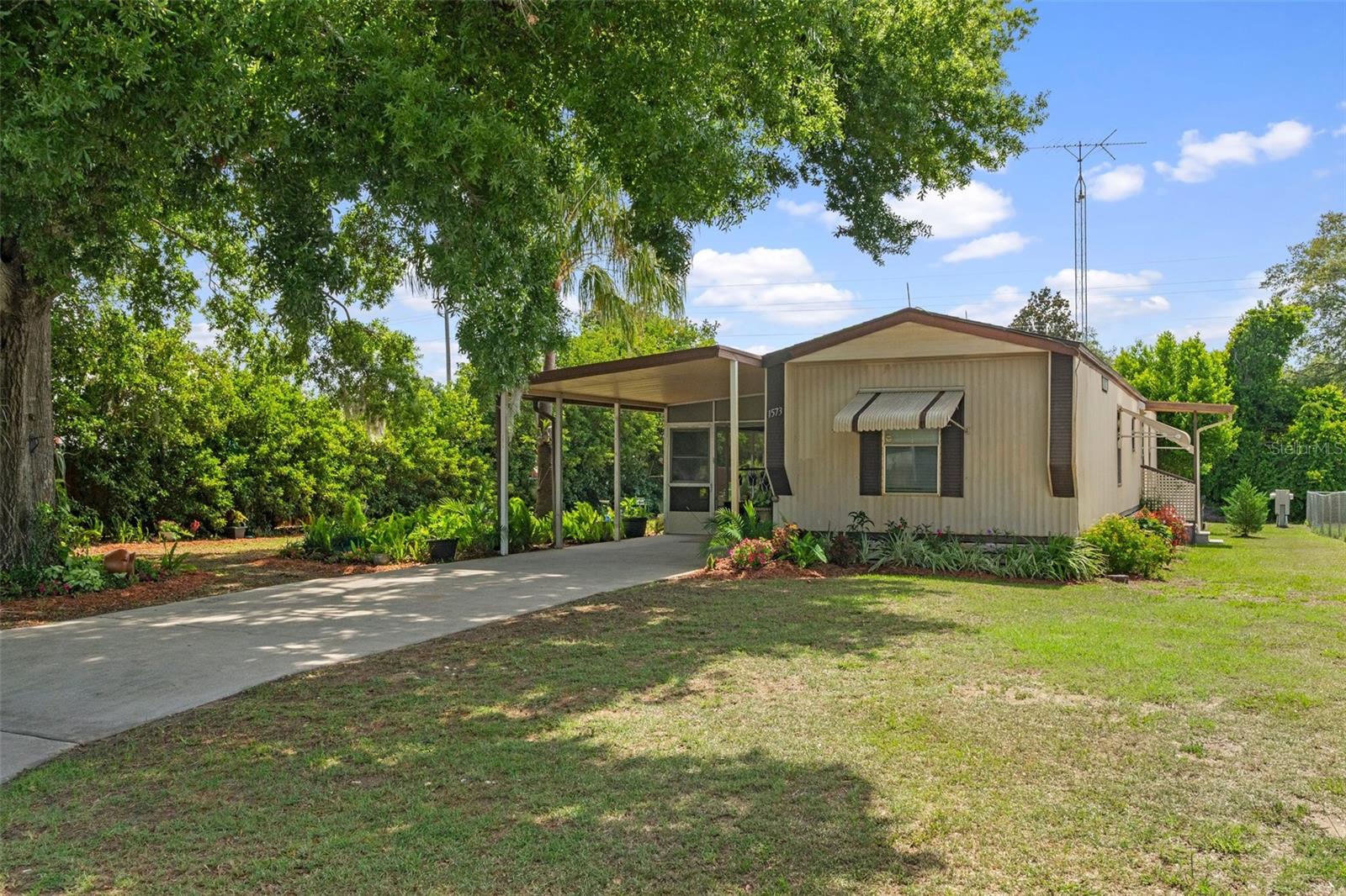 1573 N Arkansas Ter Property Photo 1