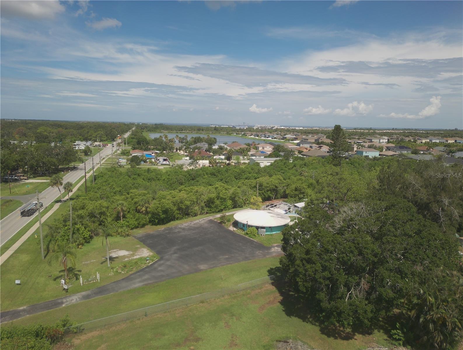 1603, 1605,1608,1611 W Shell Point Rd Property Photo 13