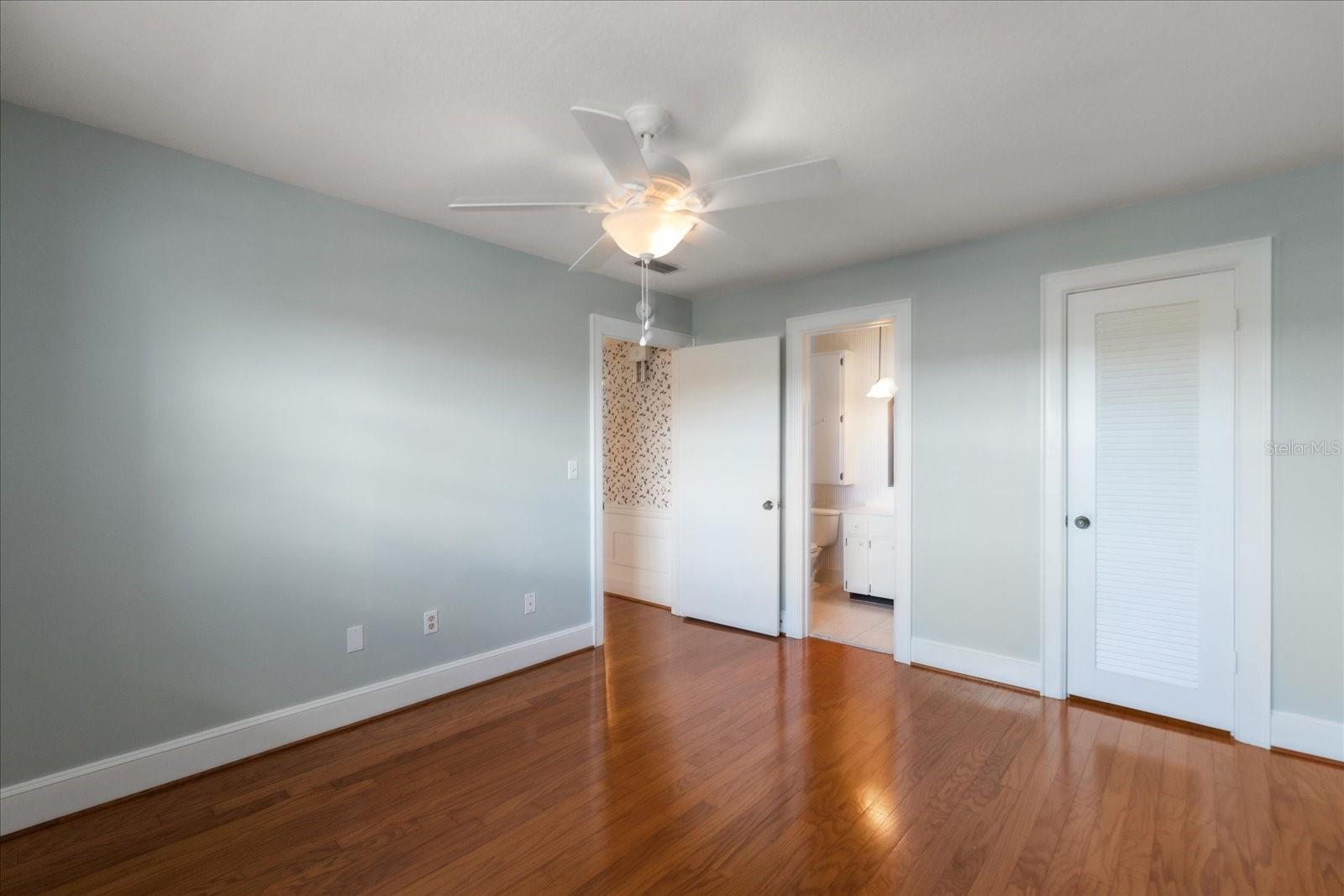 139 Bluff View Dr #405 Property Photo 19