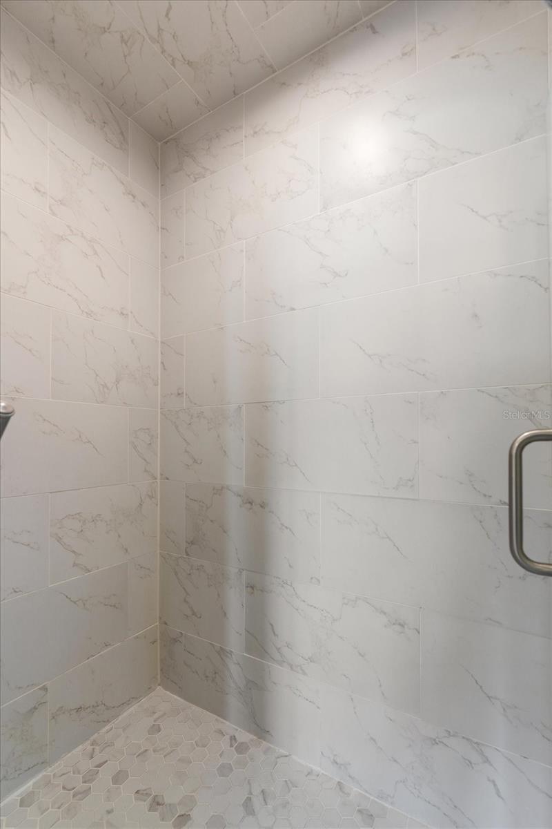 139 Bluff View Dr #405 Property Photo 32