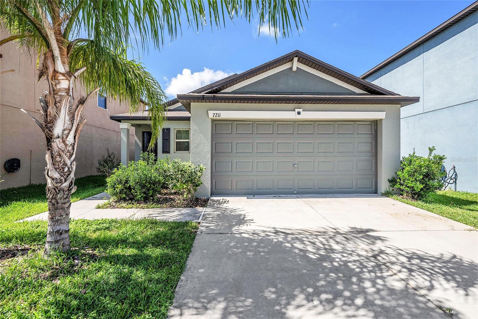 7211 OZELLO TRAIL AVE Property Photo 1