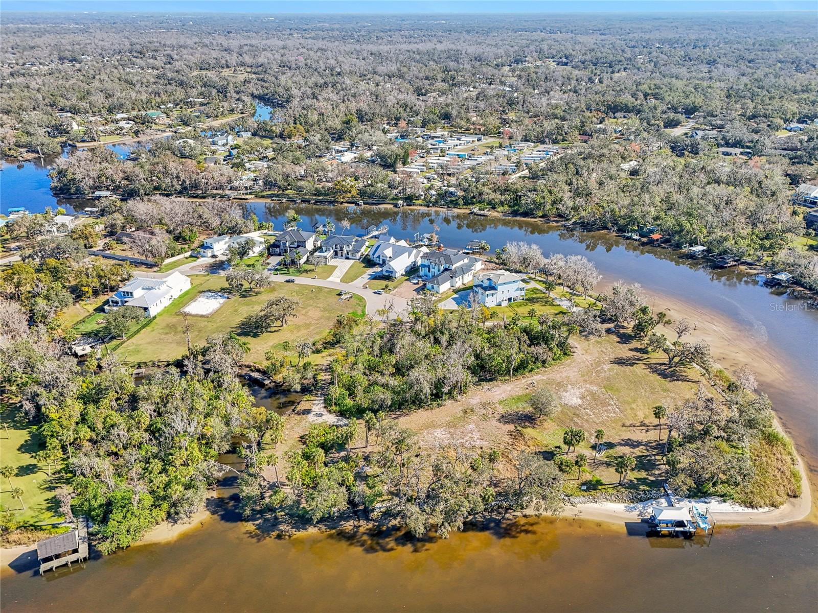 8331 Alafia Pointe Dr Property Photo 11