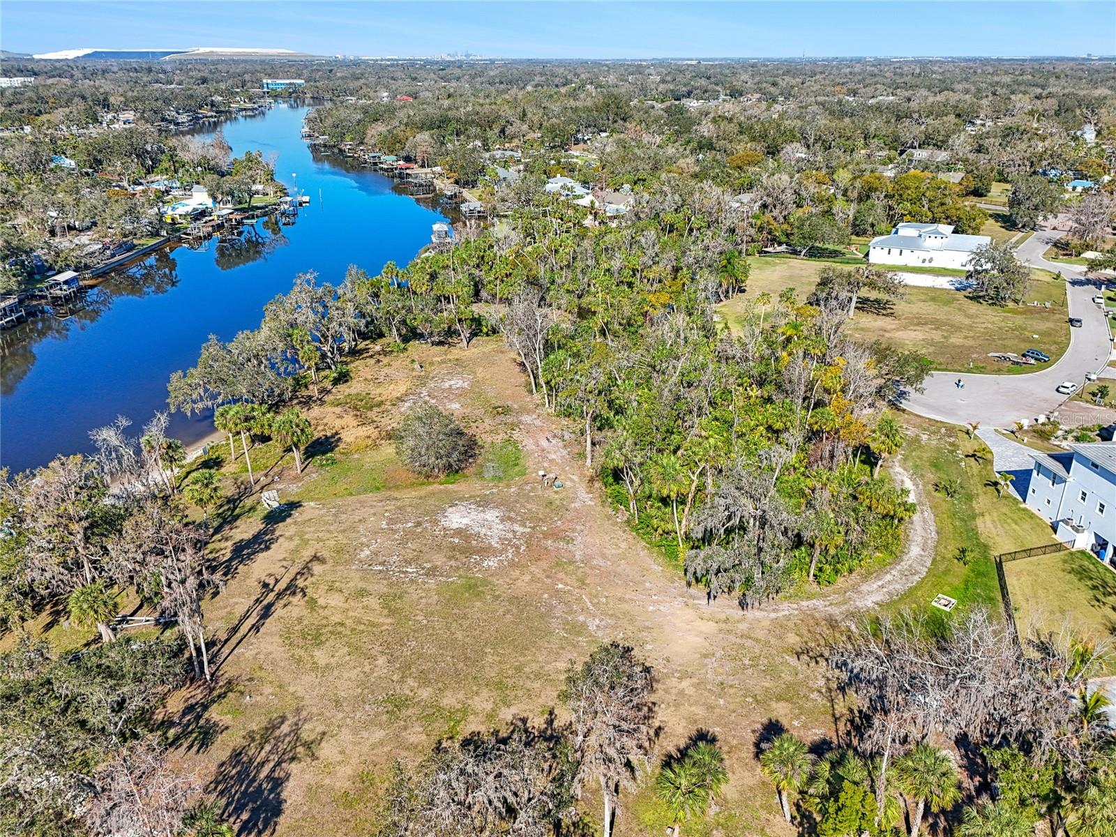 8331 Alafia Pointe Dr Property Photo 18
