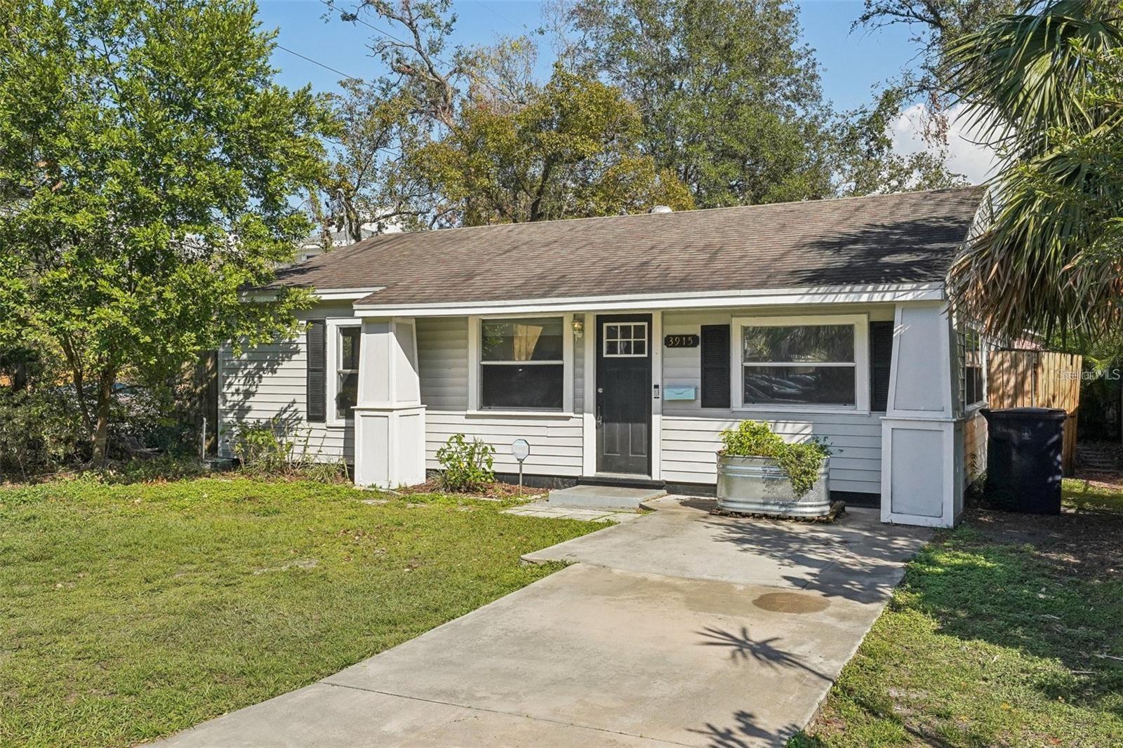 3915 N Ola Ave Property Photo 1