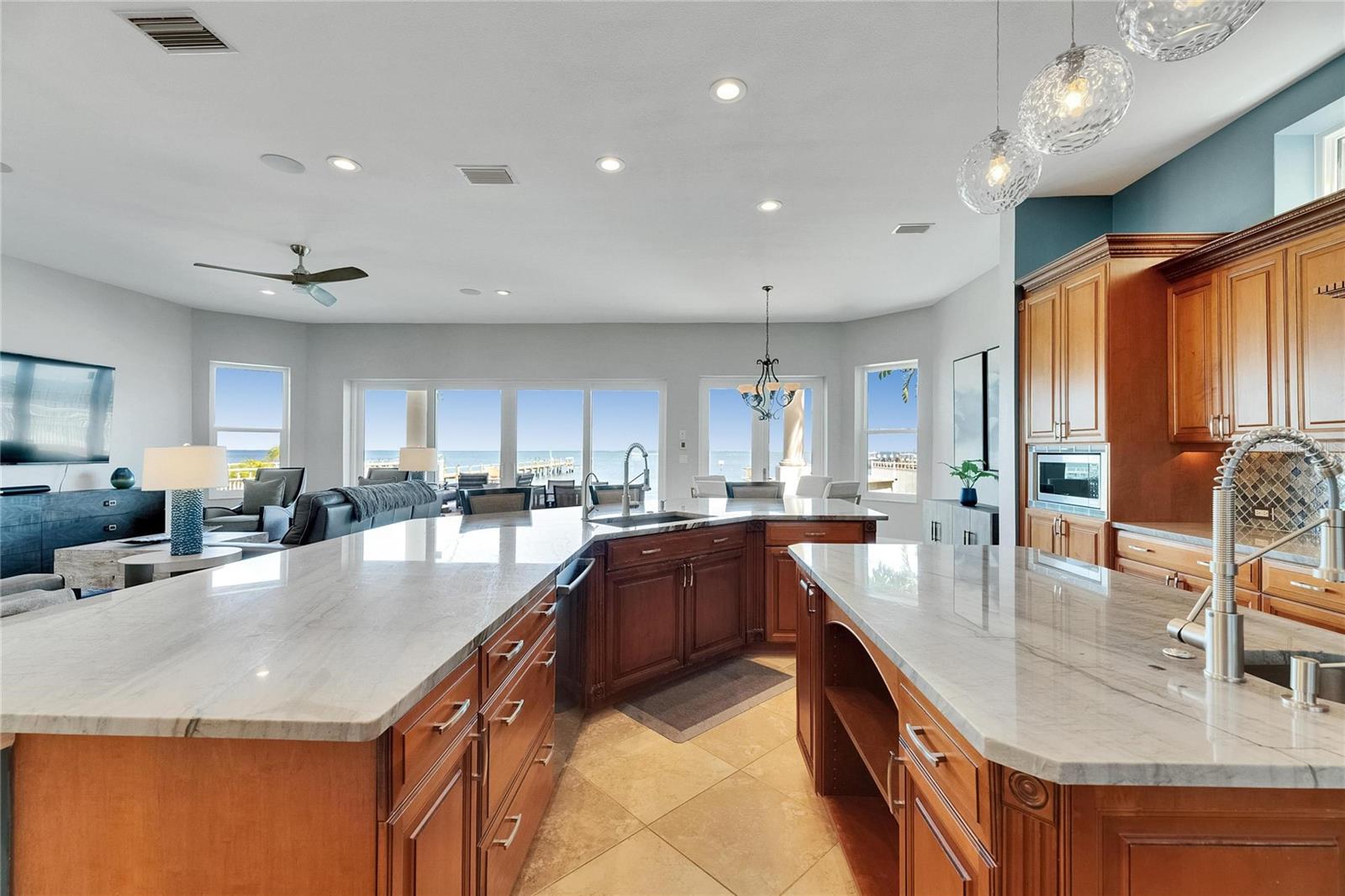 6418 Bright Bay Ct Property Photo 10