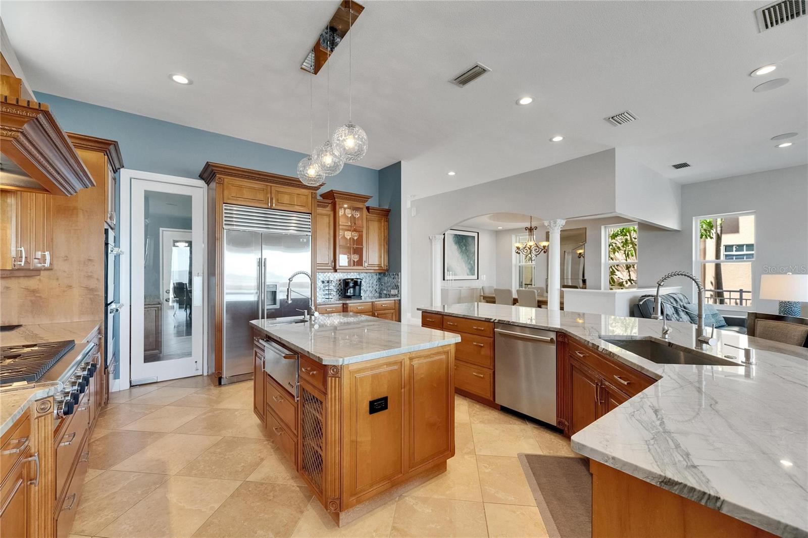 6418 Bright Bay Ct Property Photo 12
