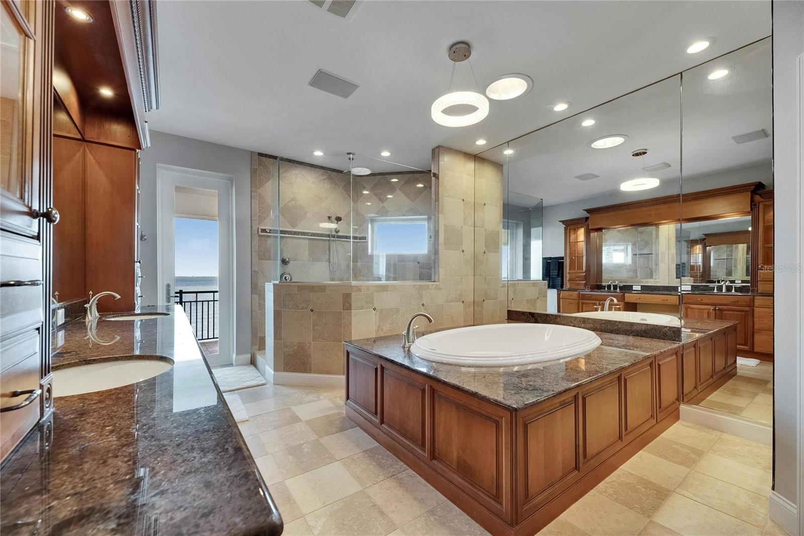 6418 Bright Bay Ct Property Photo 35