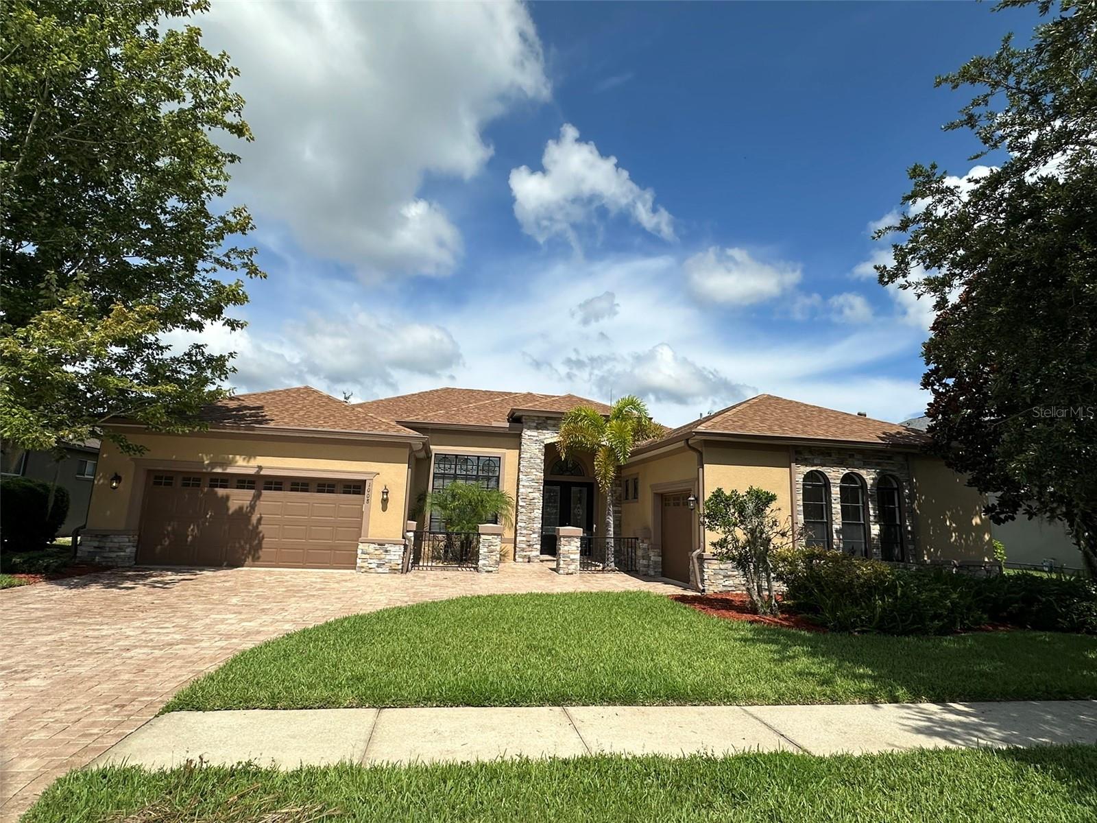 1008 Arista Blvd Property Photo 1