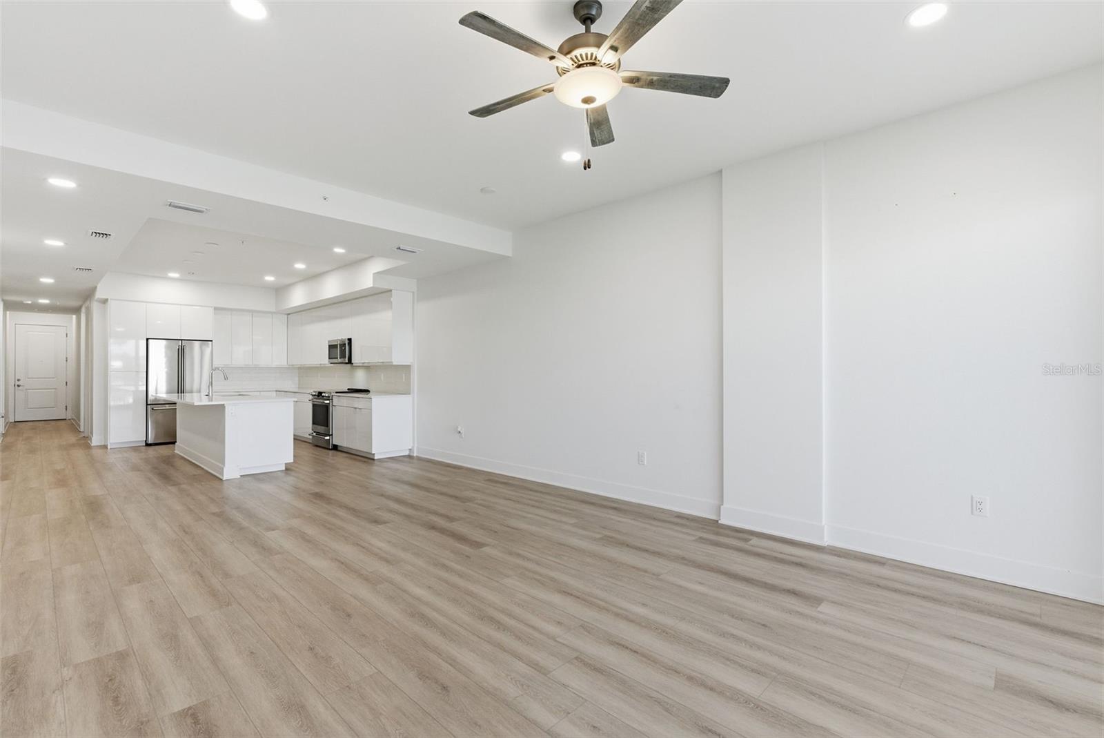 400 150th Ave #205 Property Photo 17