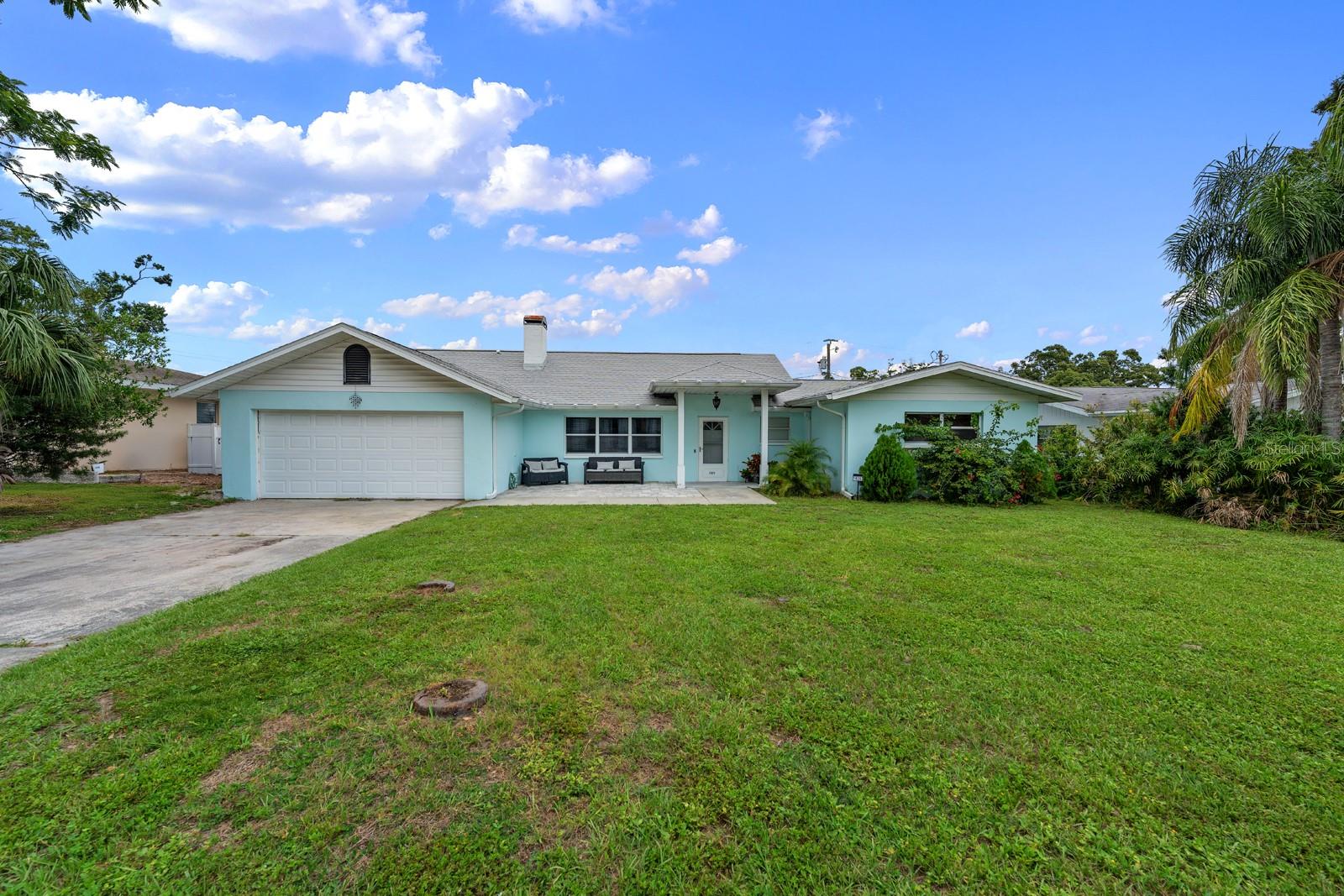 1825 Welland Dr Property Photo 1