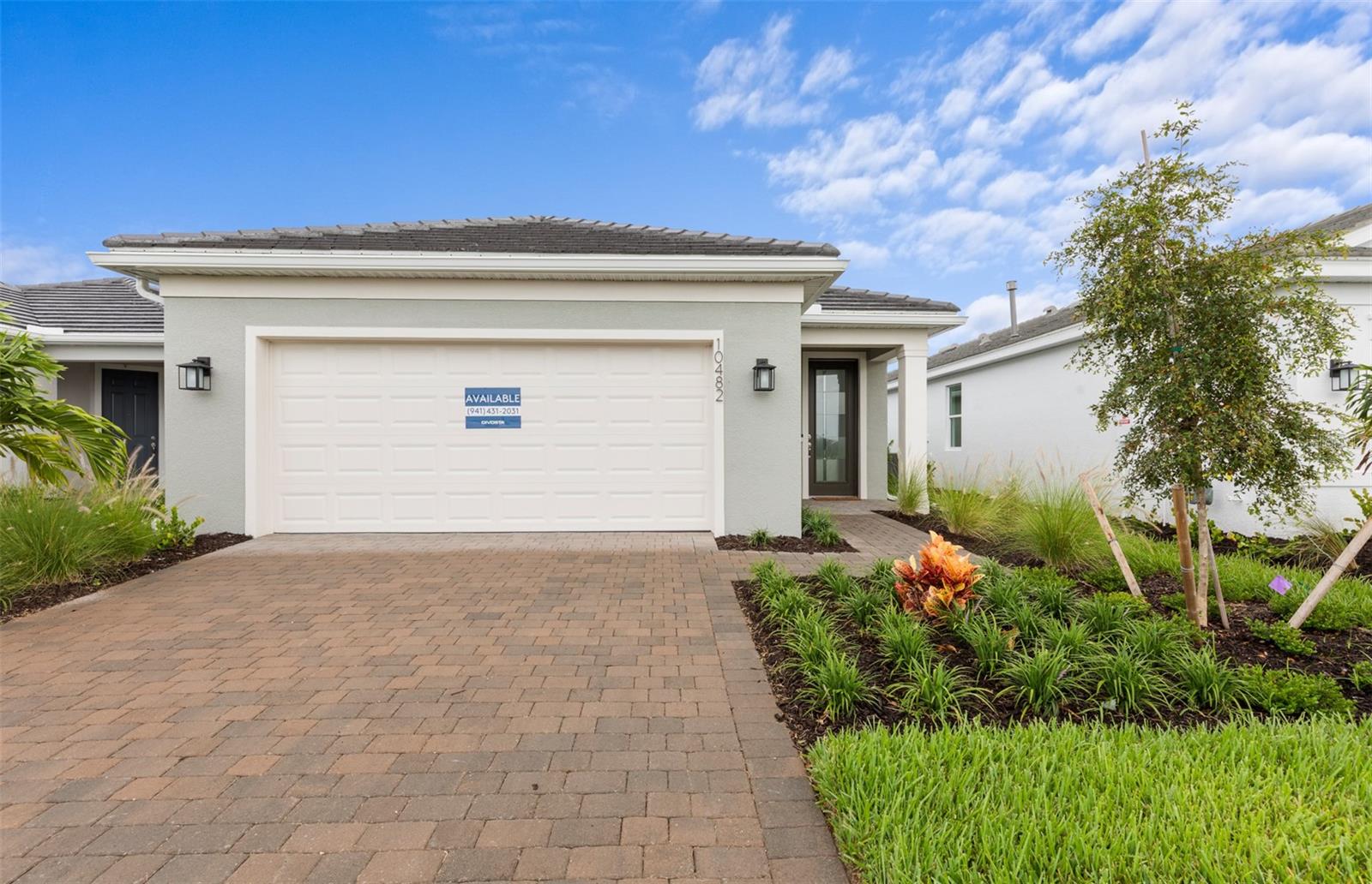 10482 SEA BREEZE RIDGE DR Property Photo 1