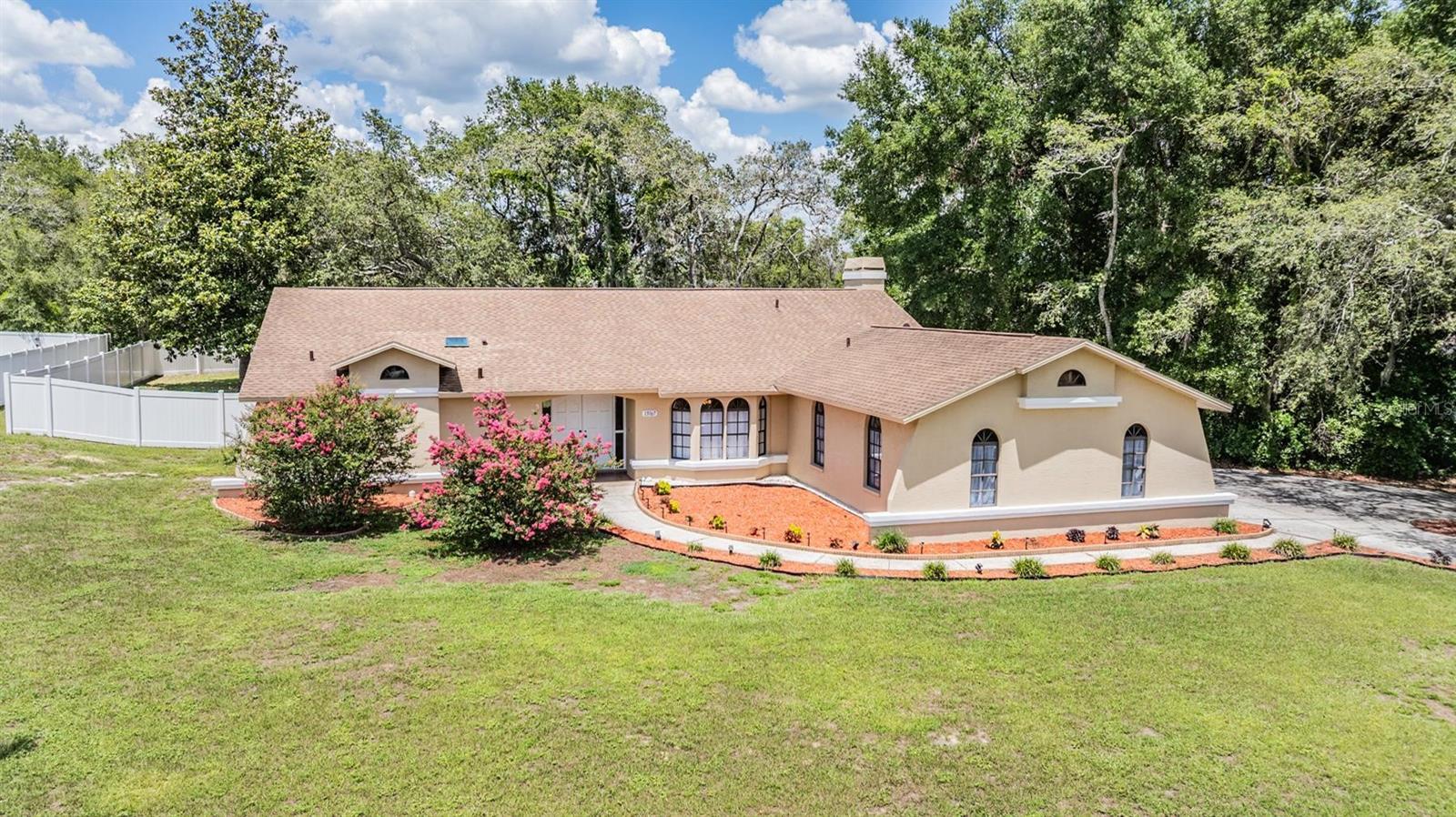13167 Roseanna Dr Property Photo 1