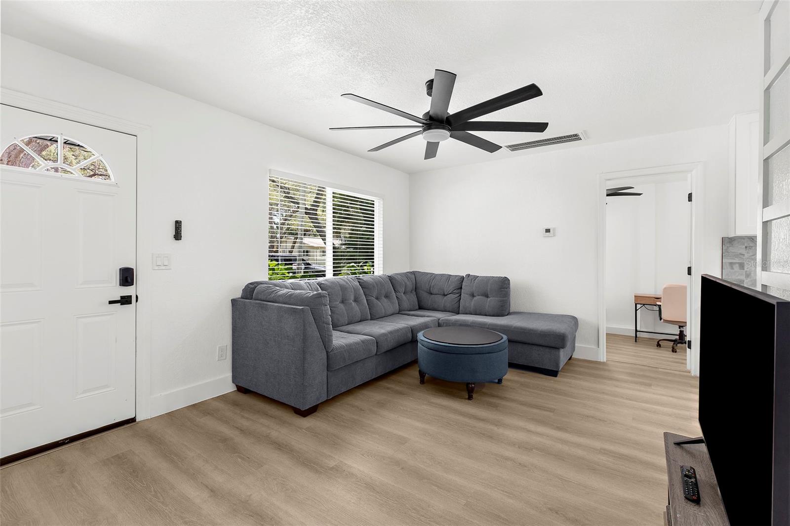 1275 Palm St Property Photo 5