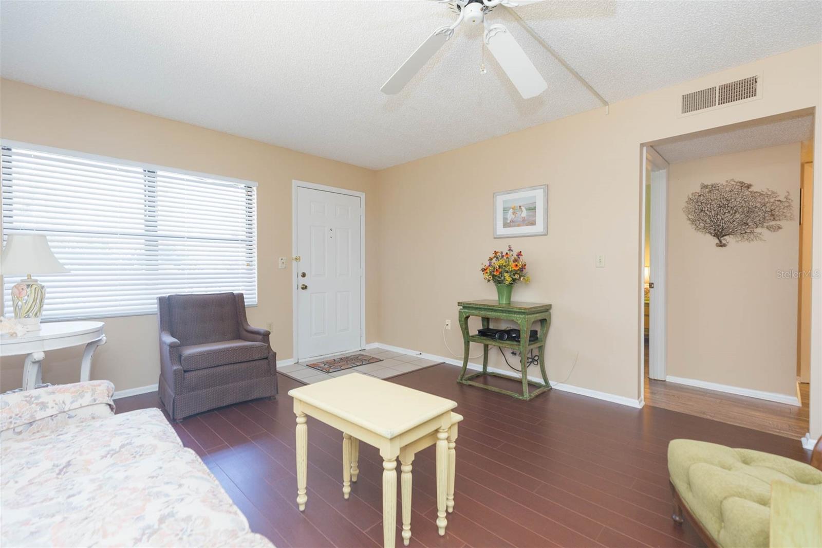 315 30th Ave W #b201 Property Photo 6