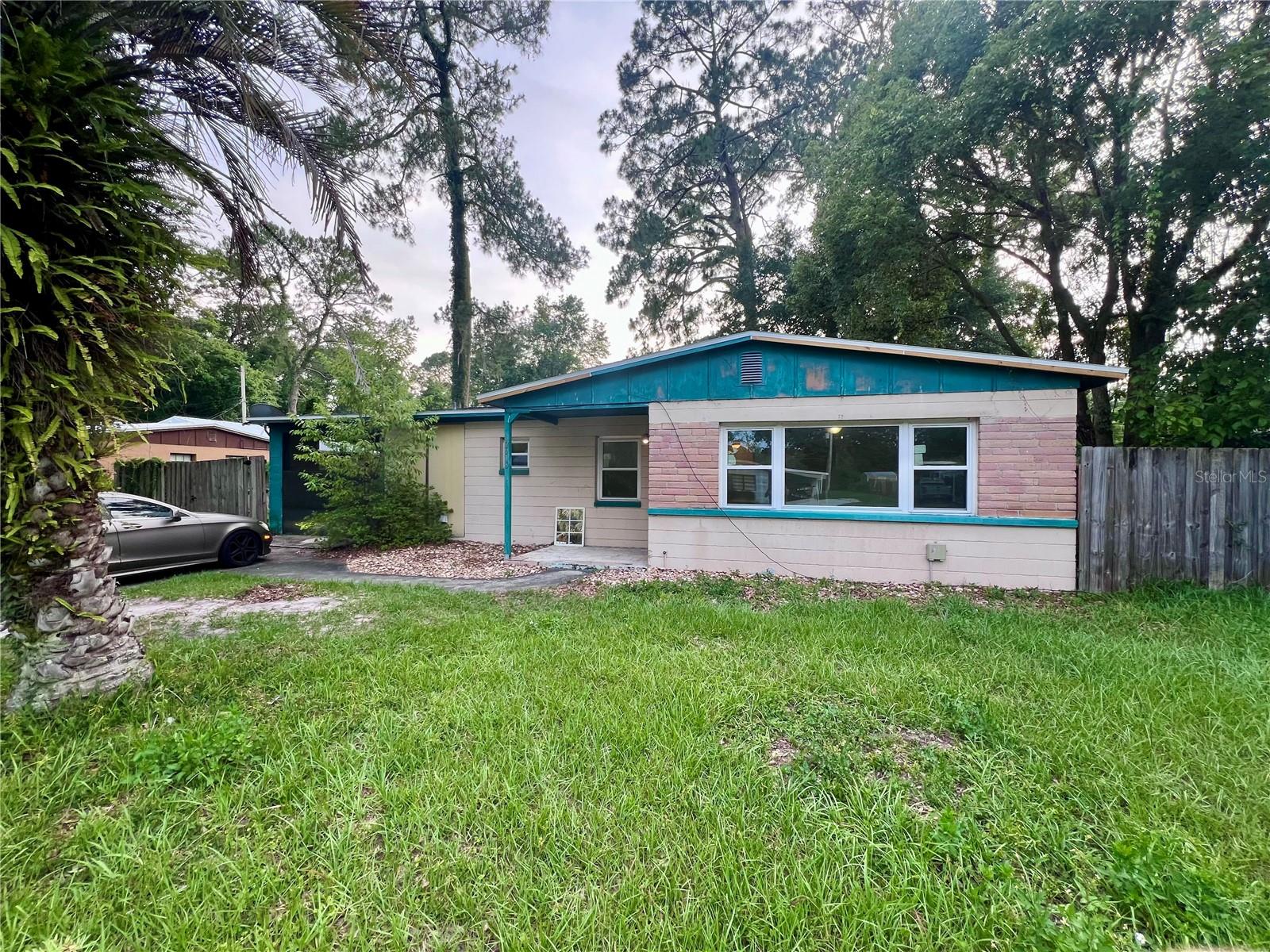 2618 NE 10TH TER
