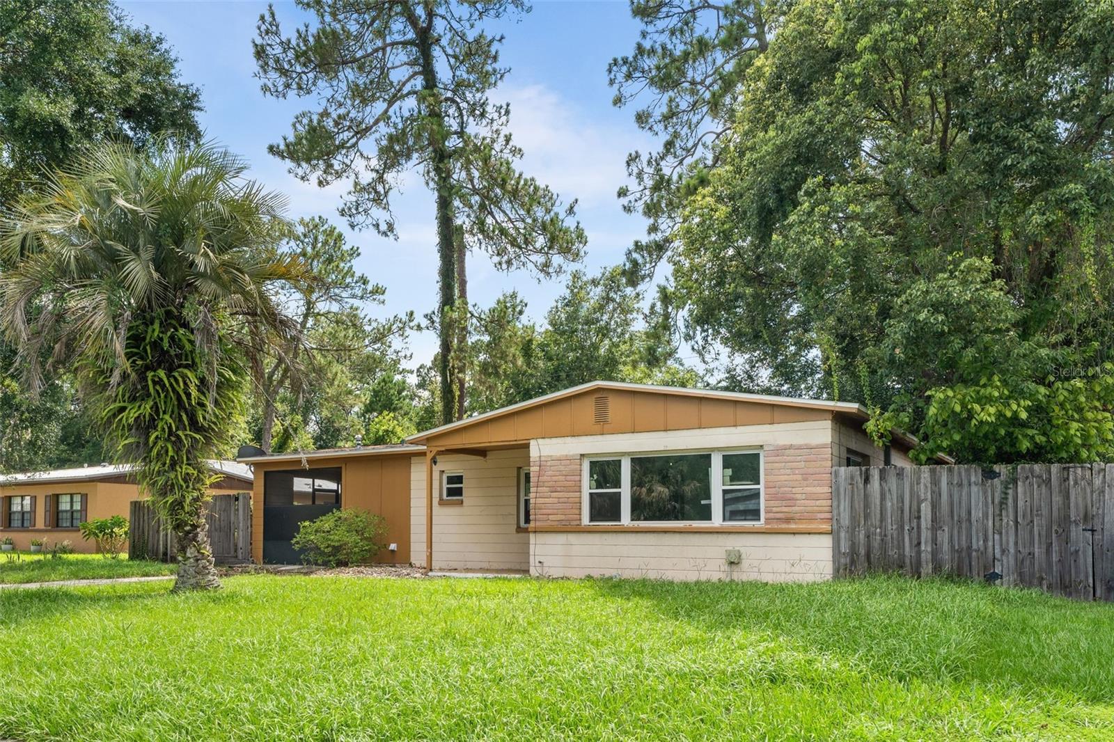 2618 NE 10TH TER