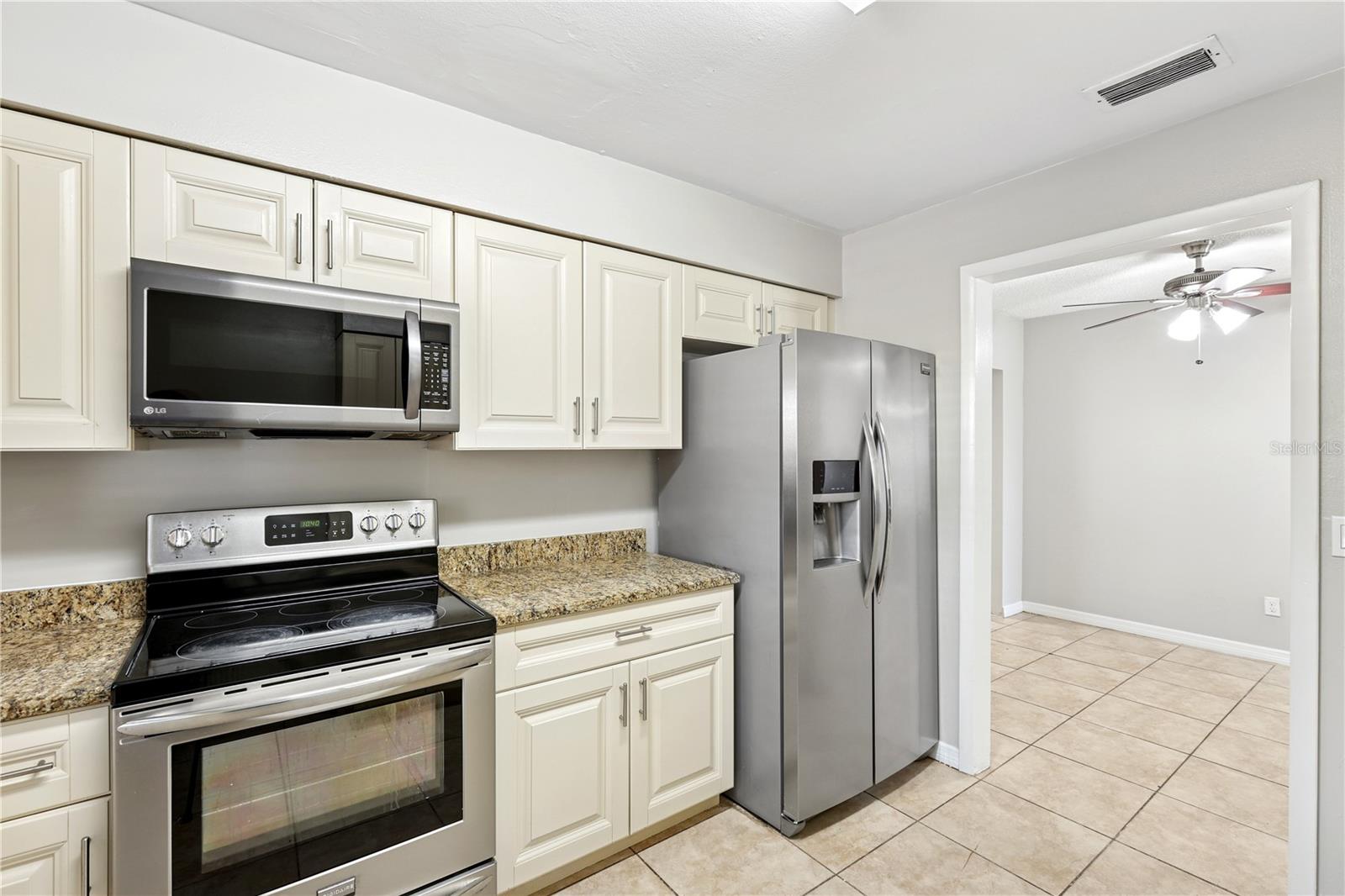 129 Magnolia Ave Property Photo 1