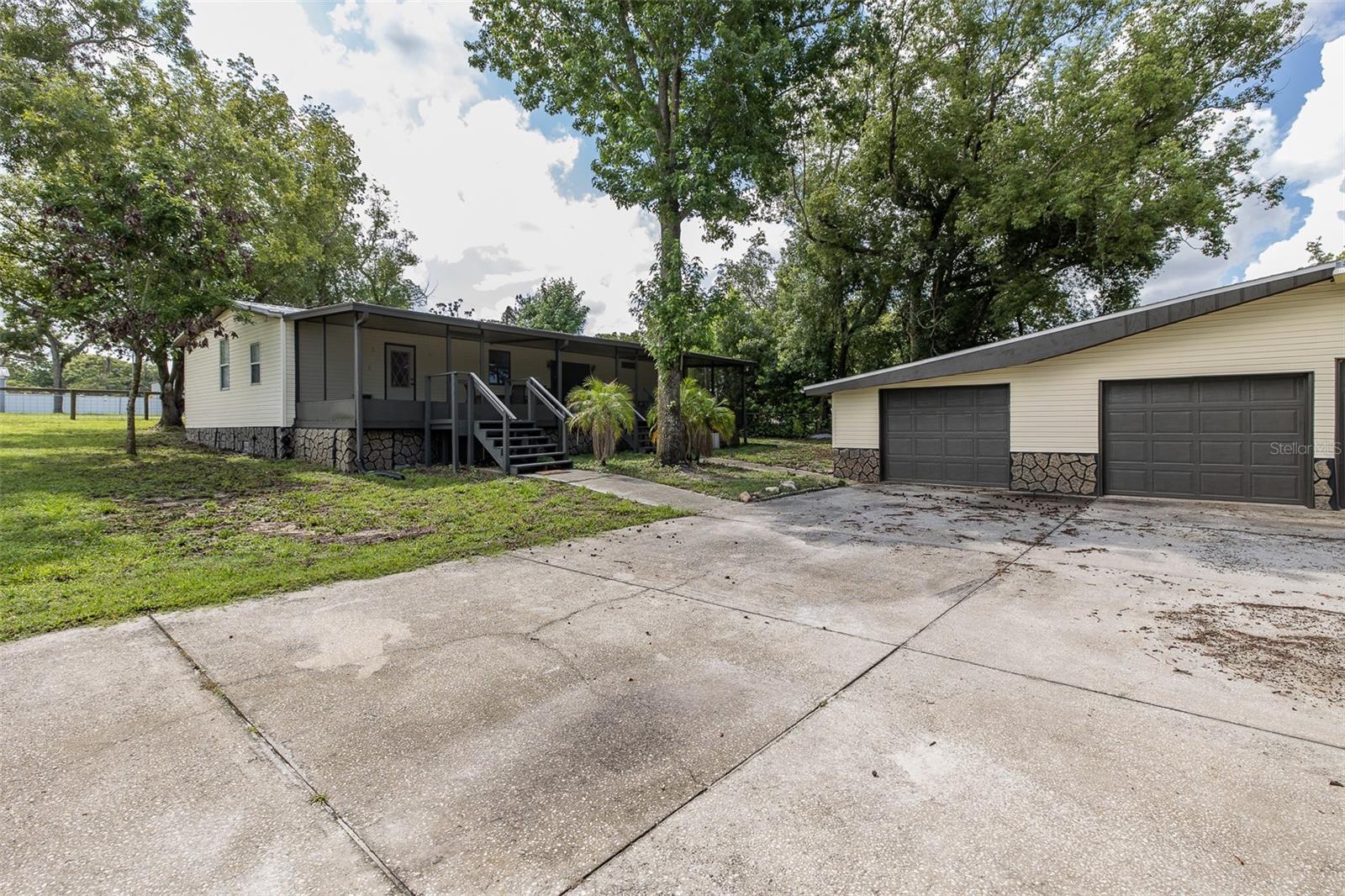 12823 Litewood Dr Property Photo 1